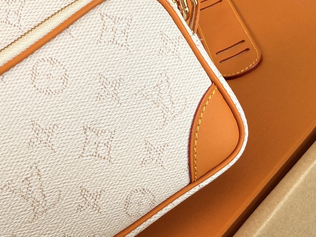 Nil Bag Monogram Archive M14682