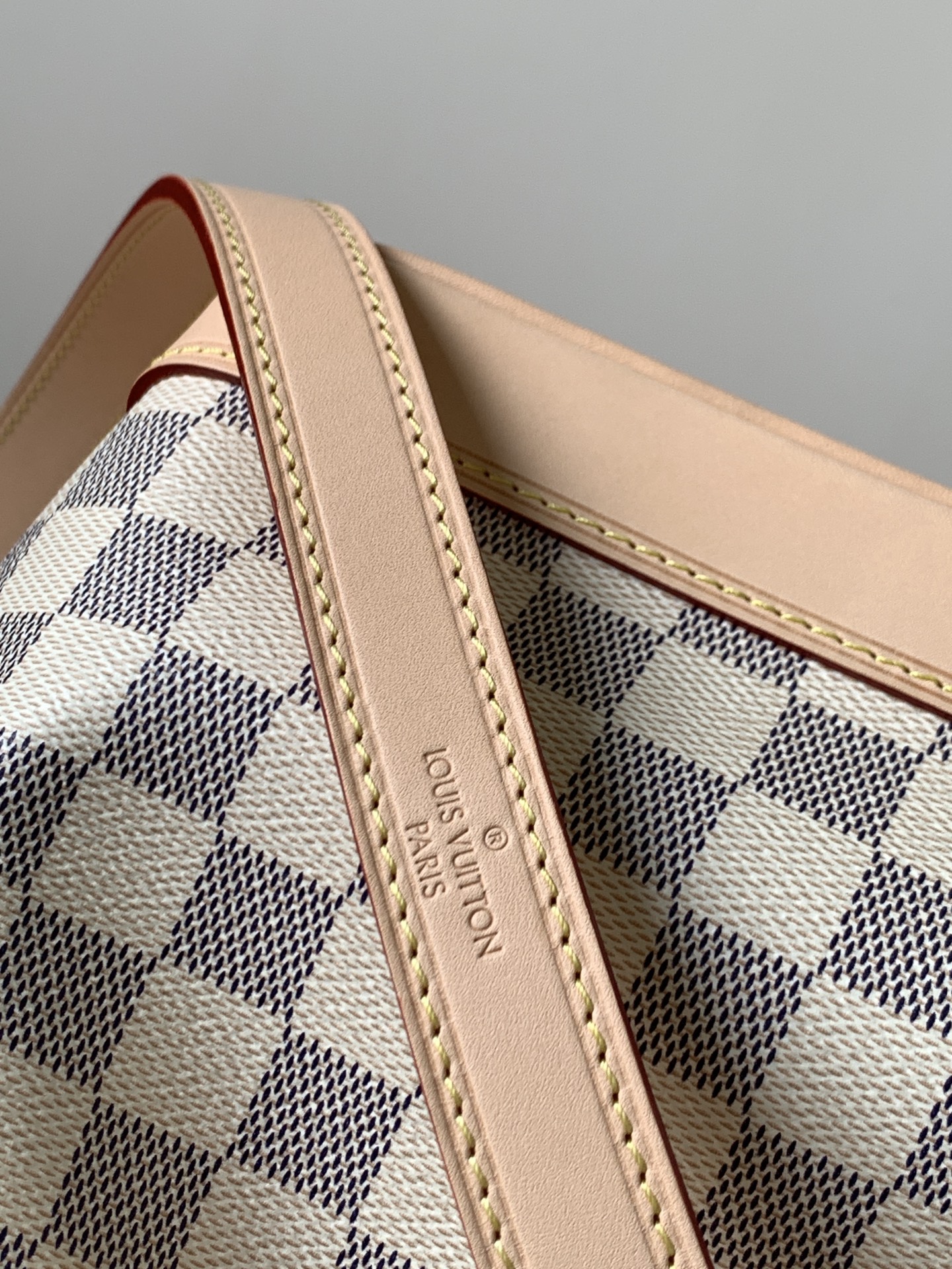 Noé Bb Bucket Bag Damier Azur N40594