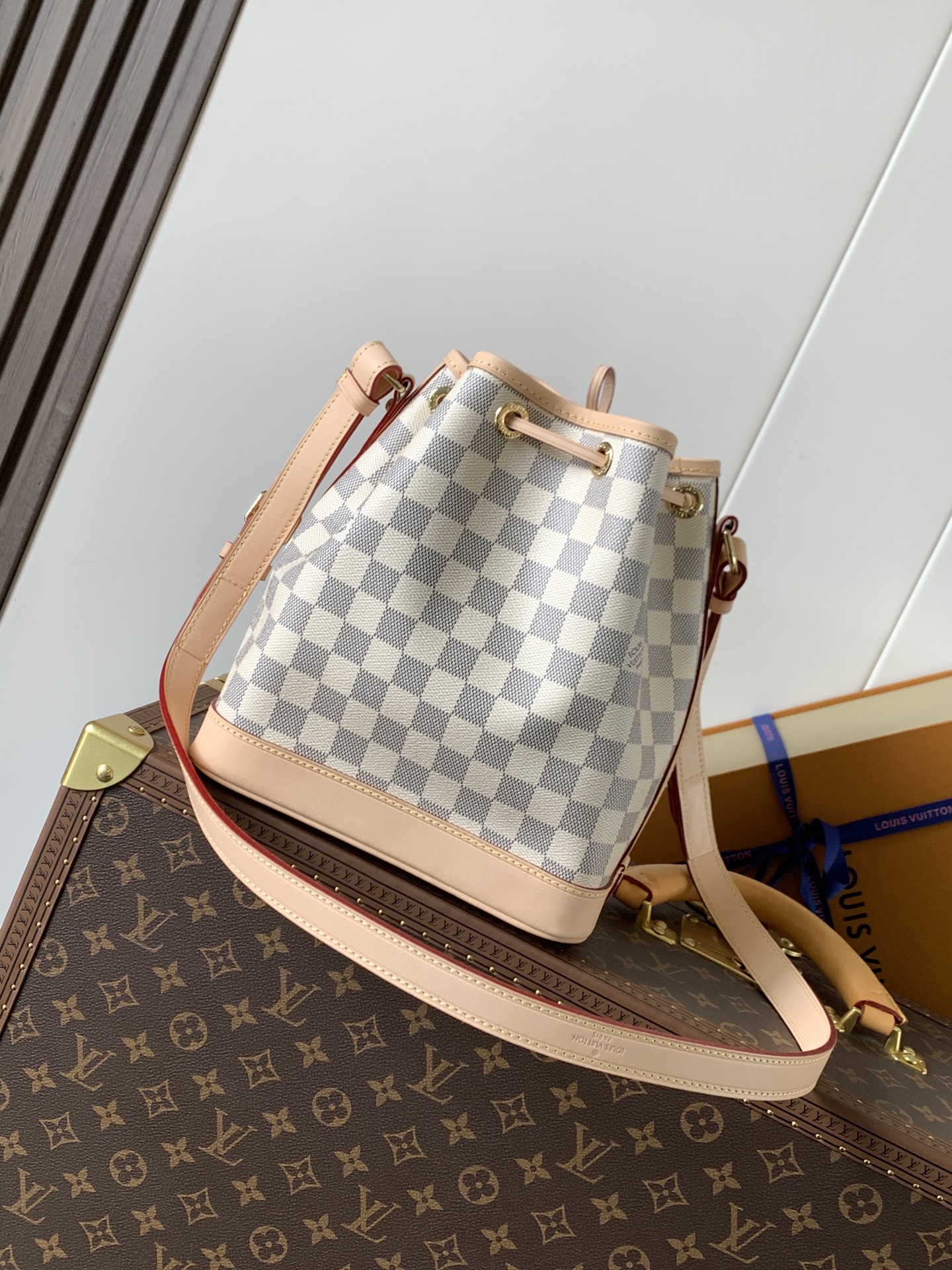 Noé Bb Bucket Bag Damier Azur N40594