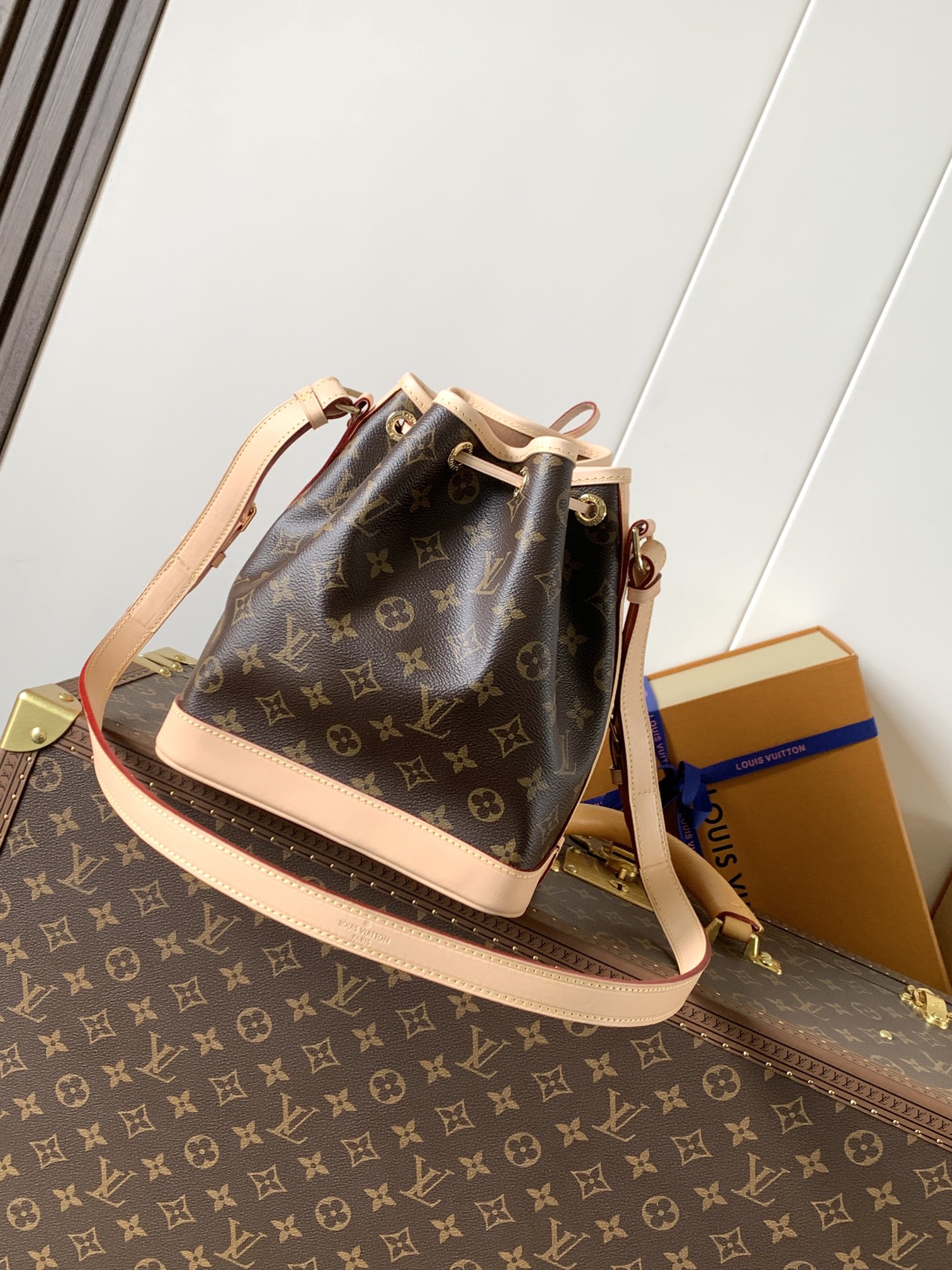 Noé Bb Bucket Bag Monogram M46983
