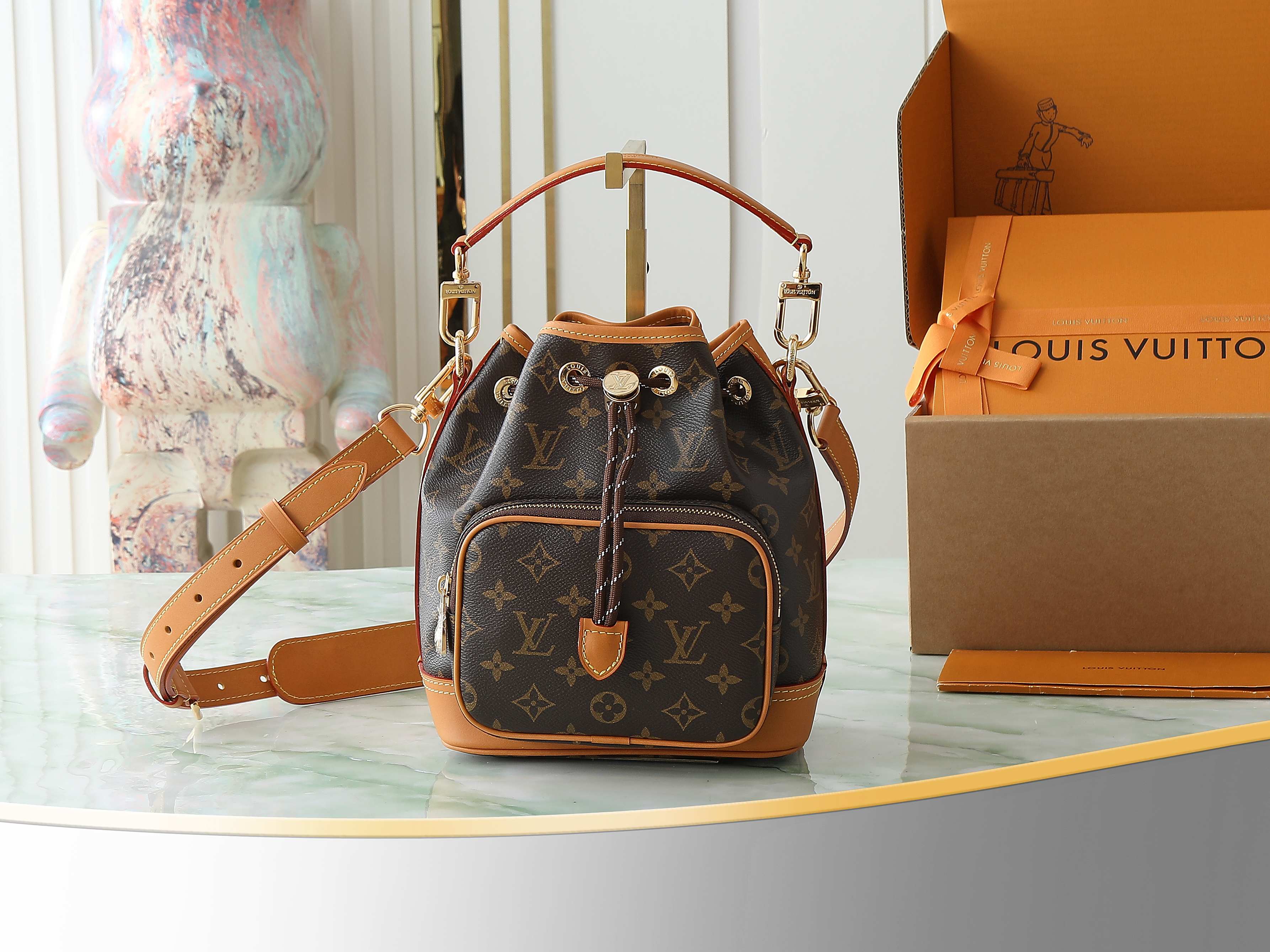 Noé Cargo Bucket Bag Monogram Archive M14017