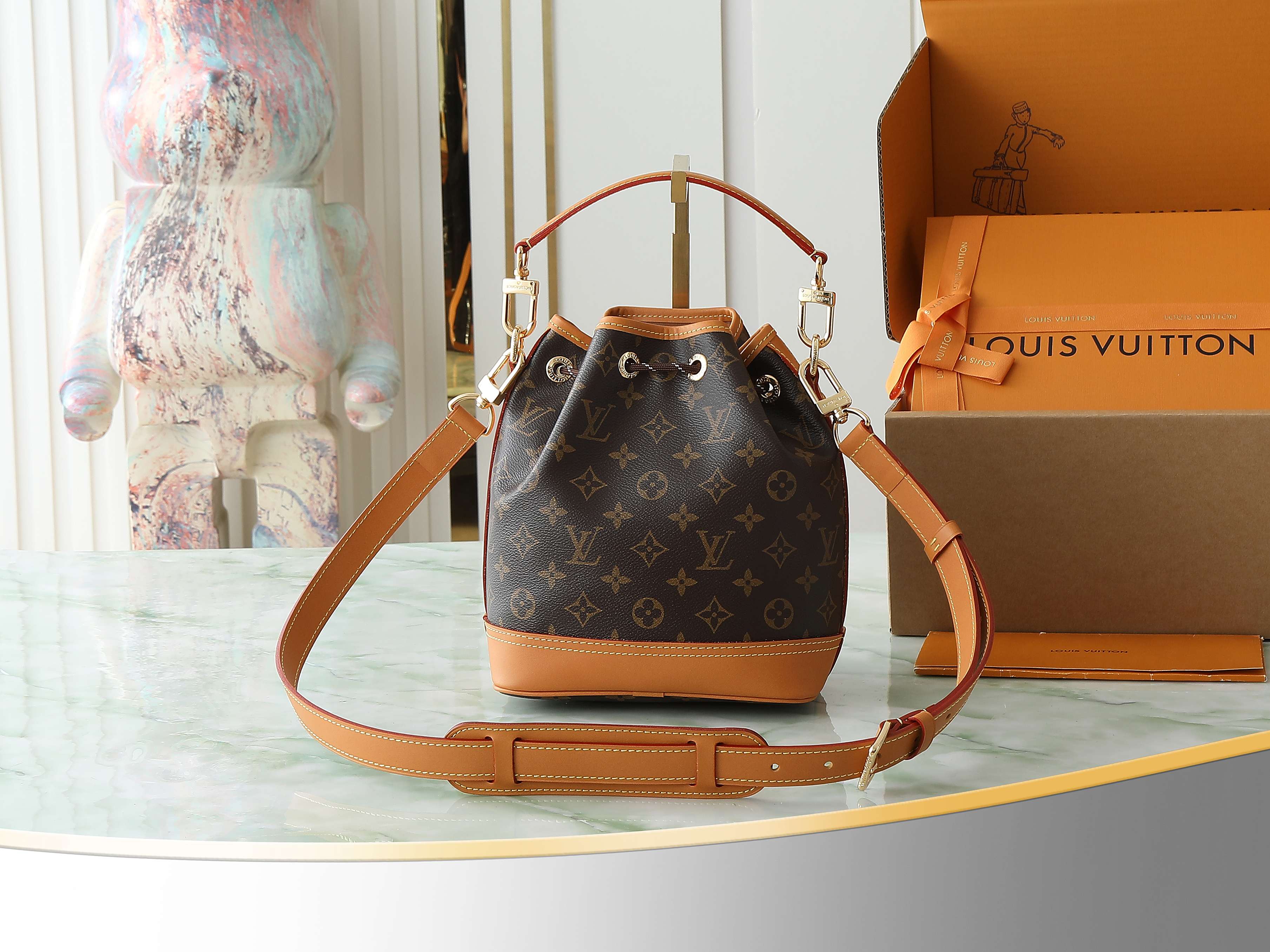Noé Cargo Bucket Bag Monogram Archive M14017