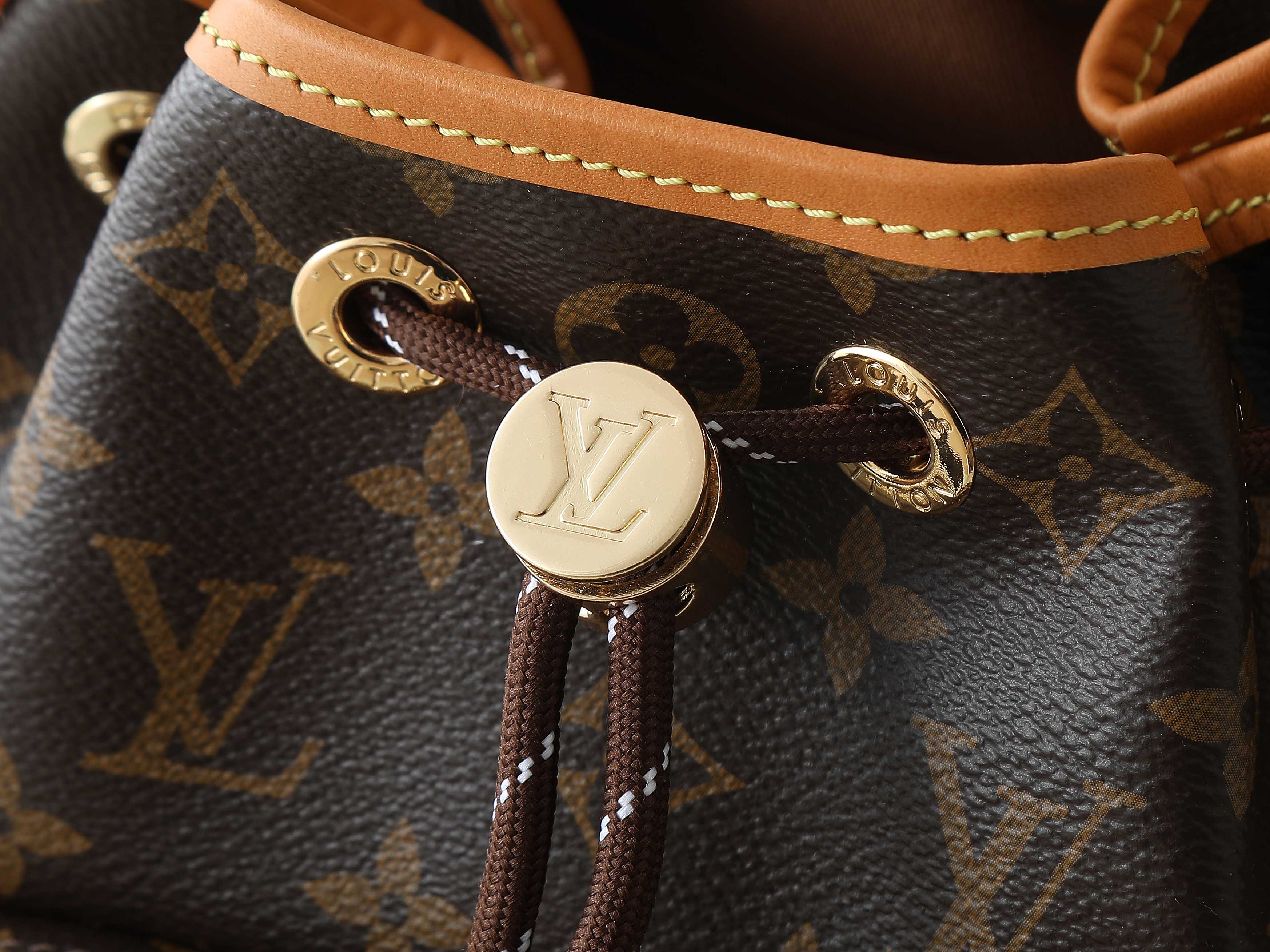 Noé Cargo Bucket Bag Monogram Archive M14017