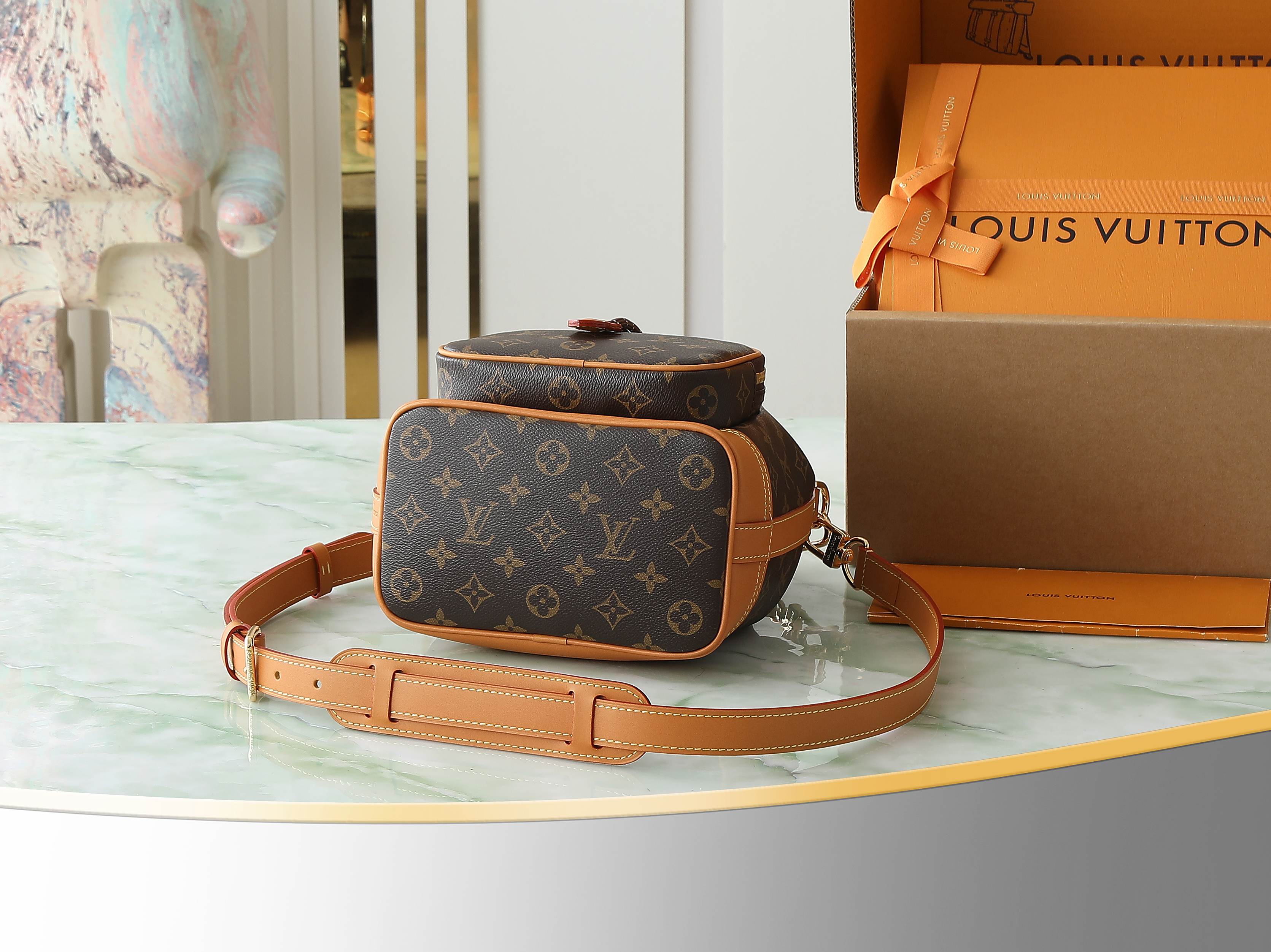 Noé Cargo Bucket Bag Monogram Archive M14017