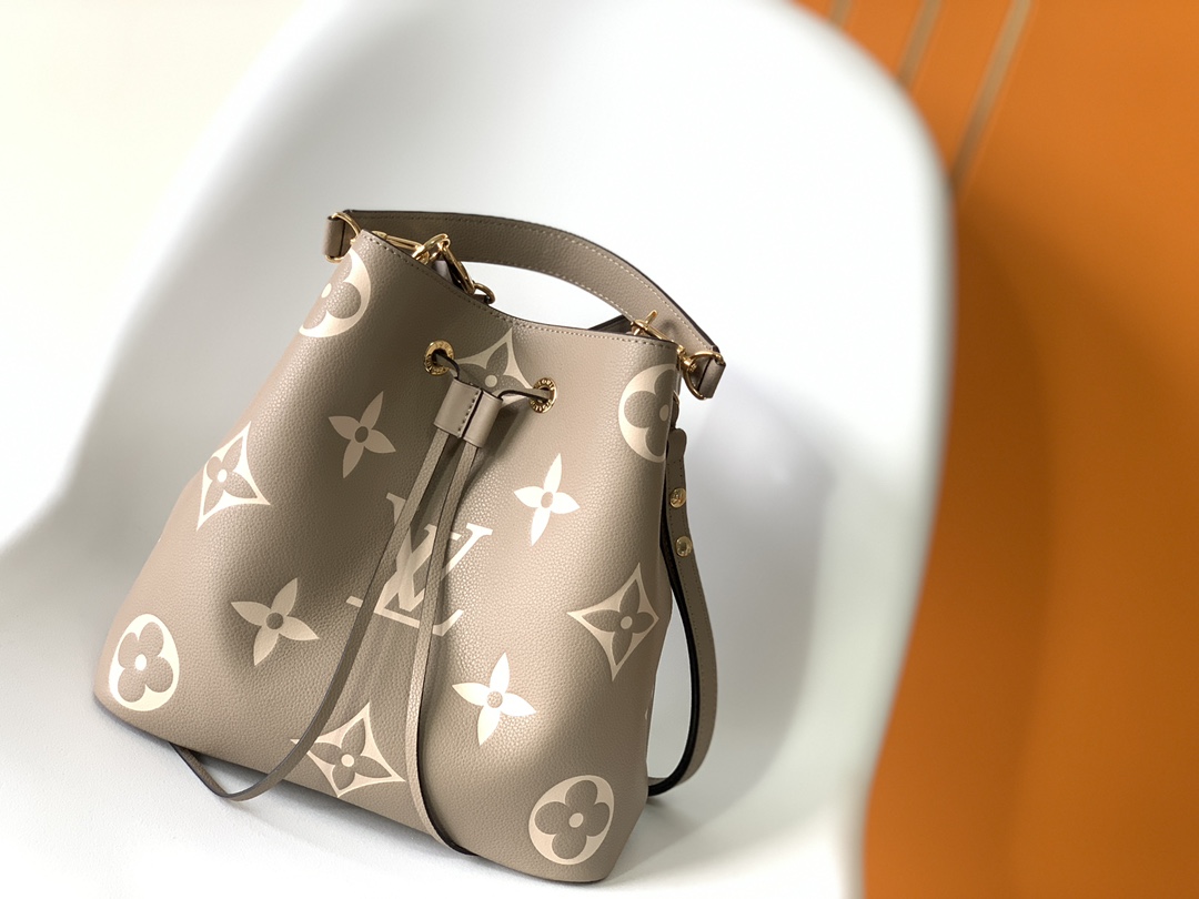 Néonoé Mm Handbags Bicolor Monogram Empreinte Leather Dove/Cream M45555