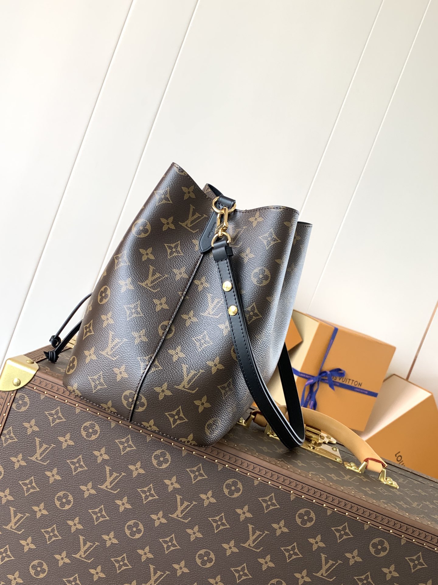 Néonoé Mm Handbags Monogram Black M44020
