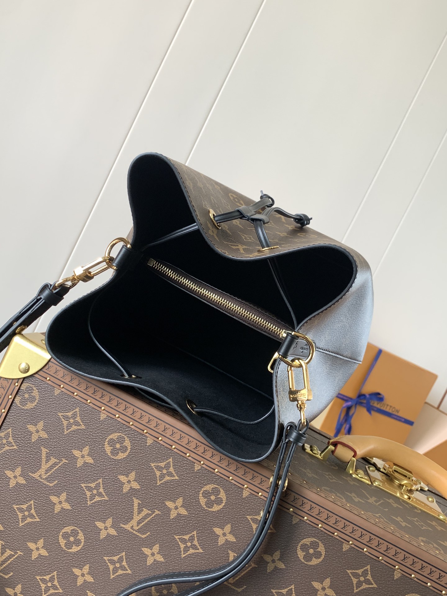 Néonoé Mm Handbags Monogram Black M44020