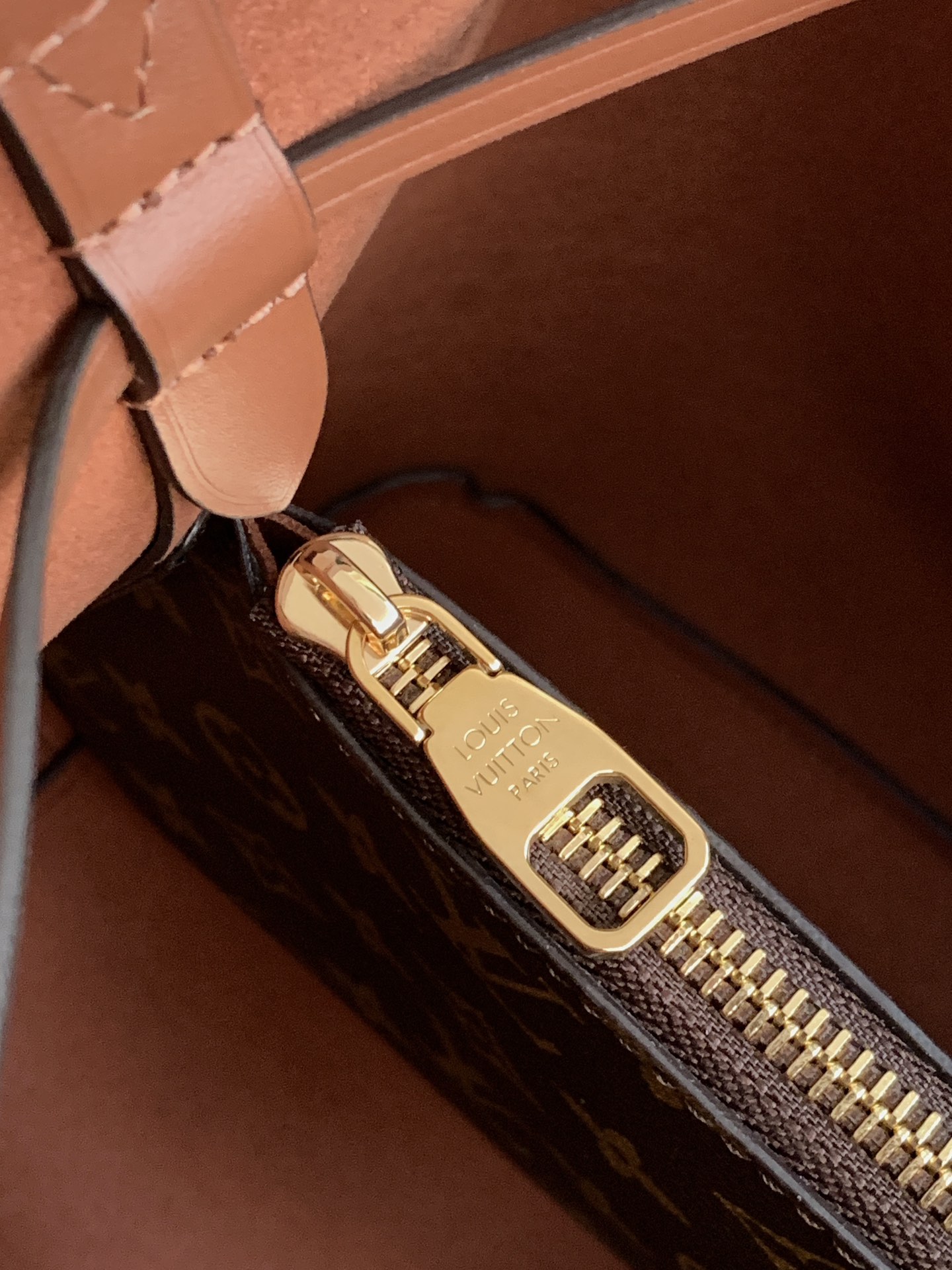 Néonoé Mm Handbags Monogram Caramel Brown M44887