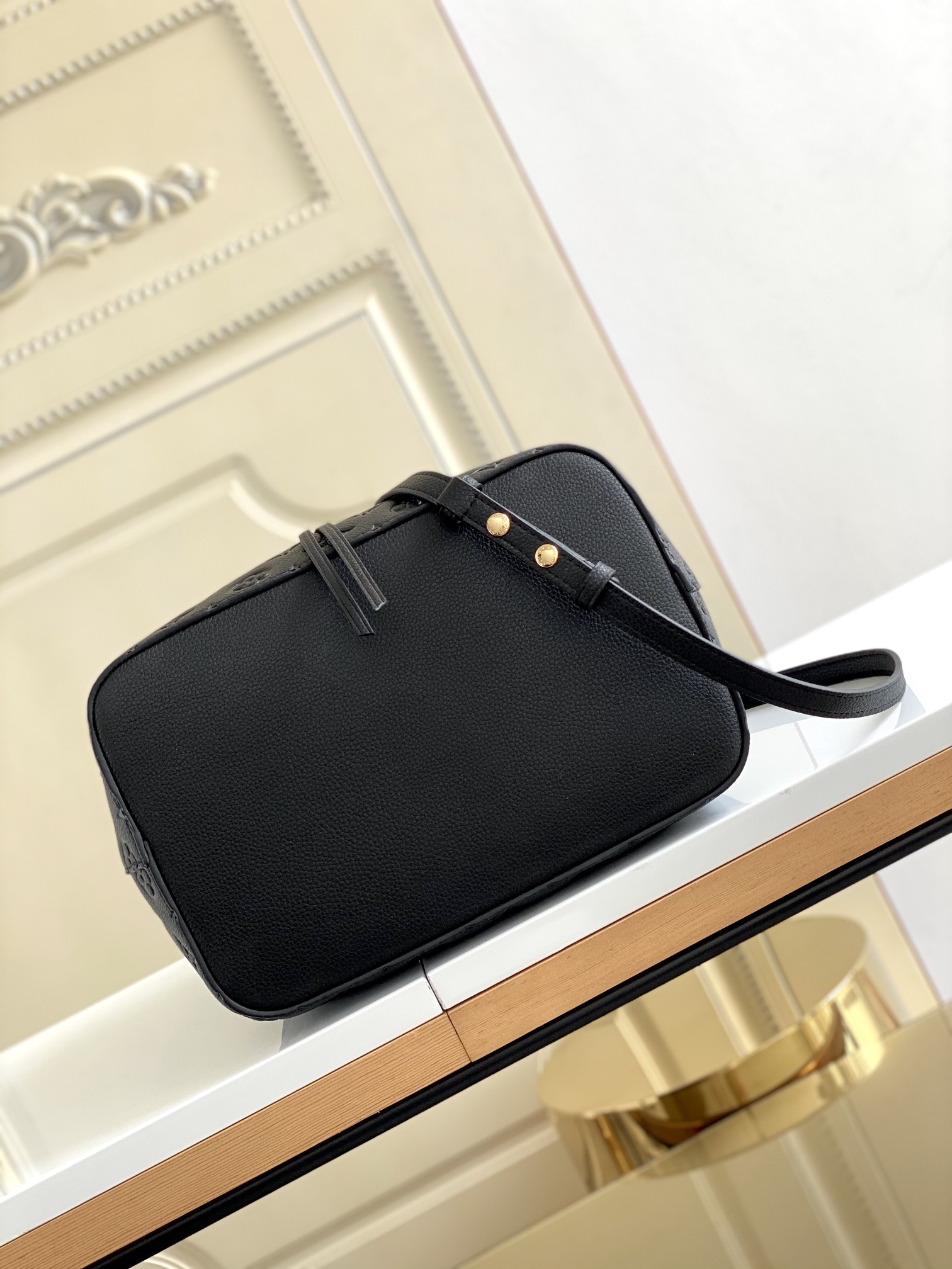 Néonoé Mm Handbags Monogram Empreinte Leather M45256