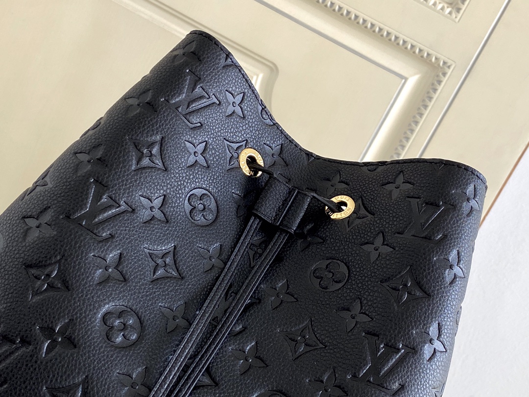 Néonoé Mm Handbags Monogram Empreinte Leather M45256