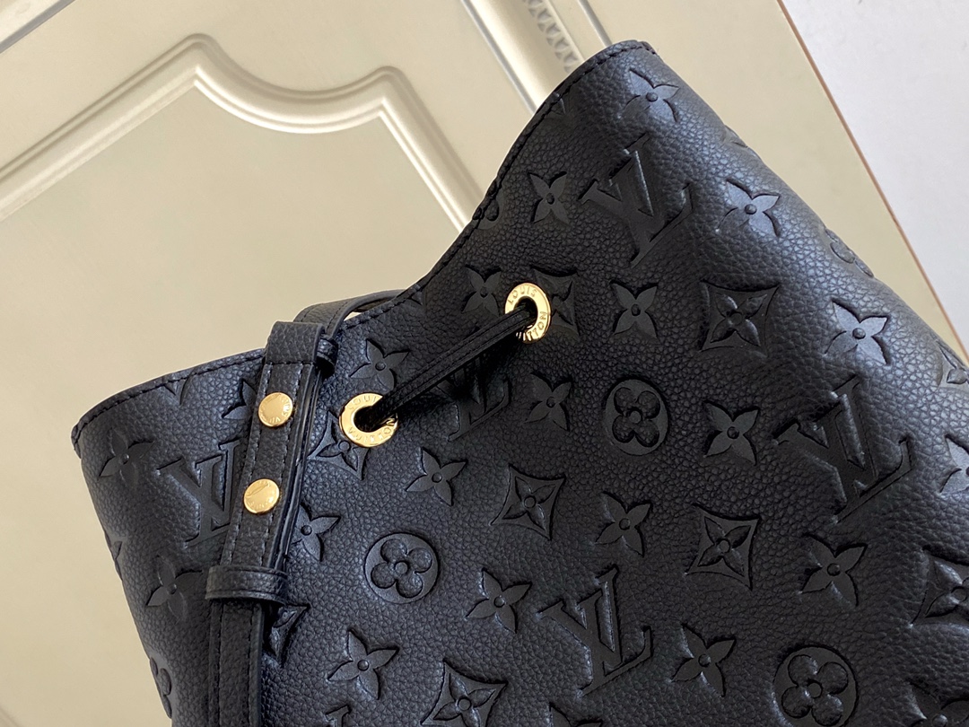 Néonoé Mm Handbags Monogram Empreinte Leather M45256