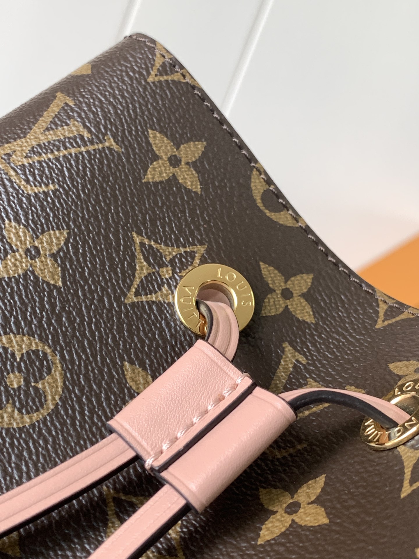 Néonoé Mm Handbags Monogram Rose Poudre M44022