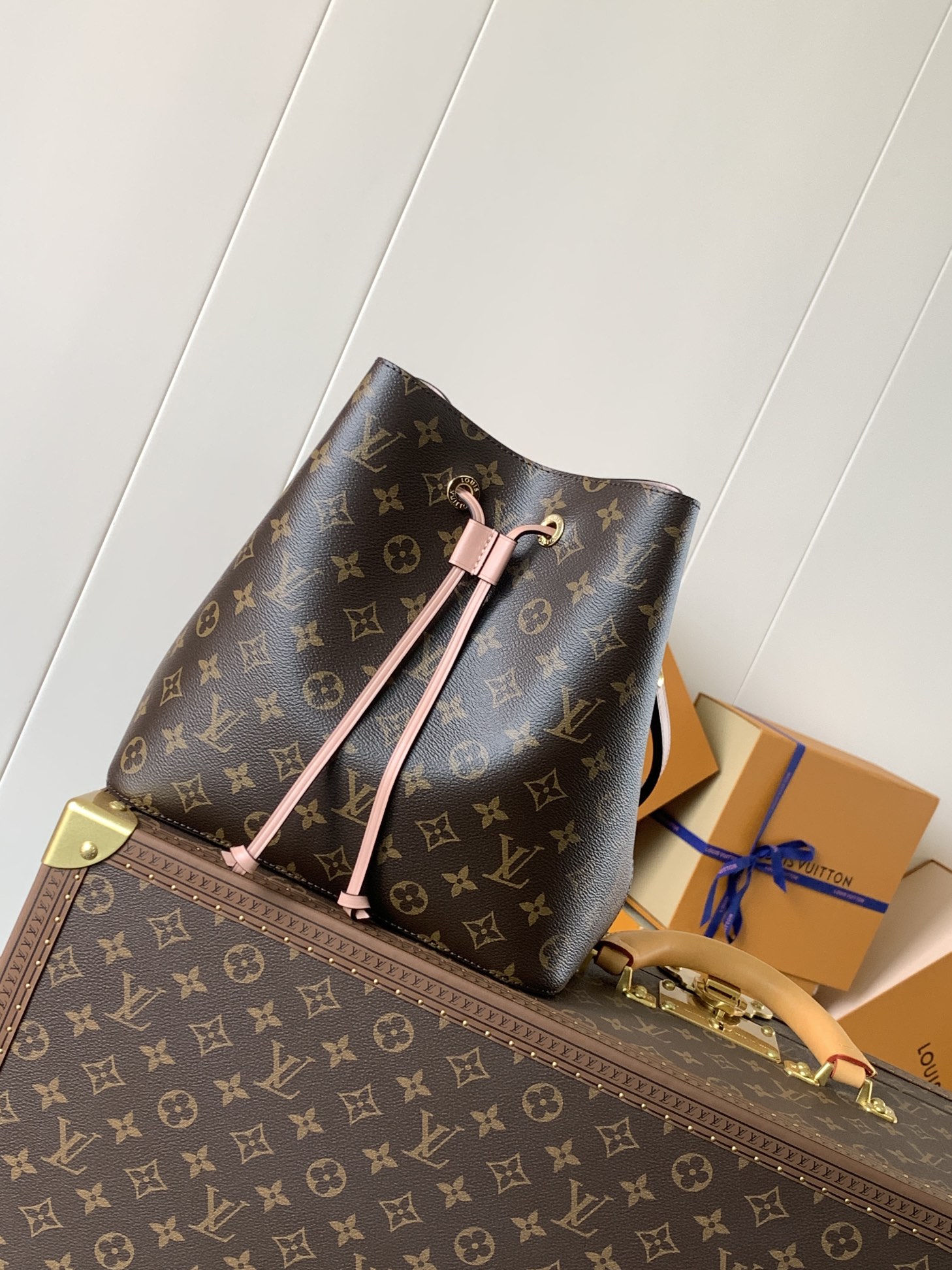 Néonoé Mm Handbags Monogram Rose Poudre M44022