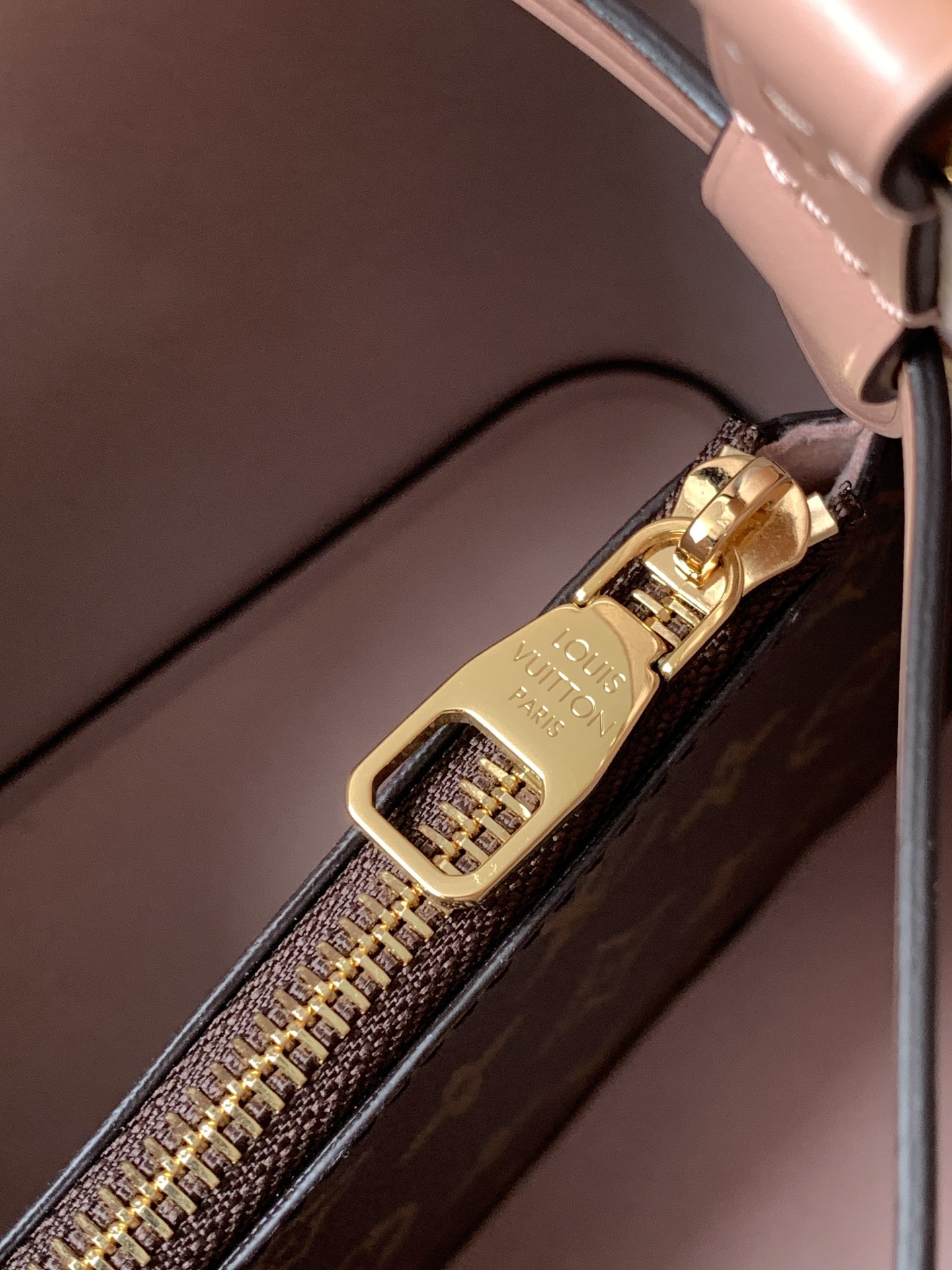 Néonoé Mm Handbags Monogram Rose Poudre M44022