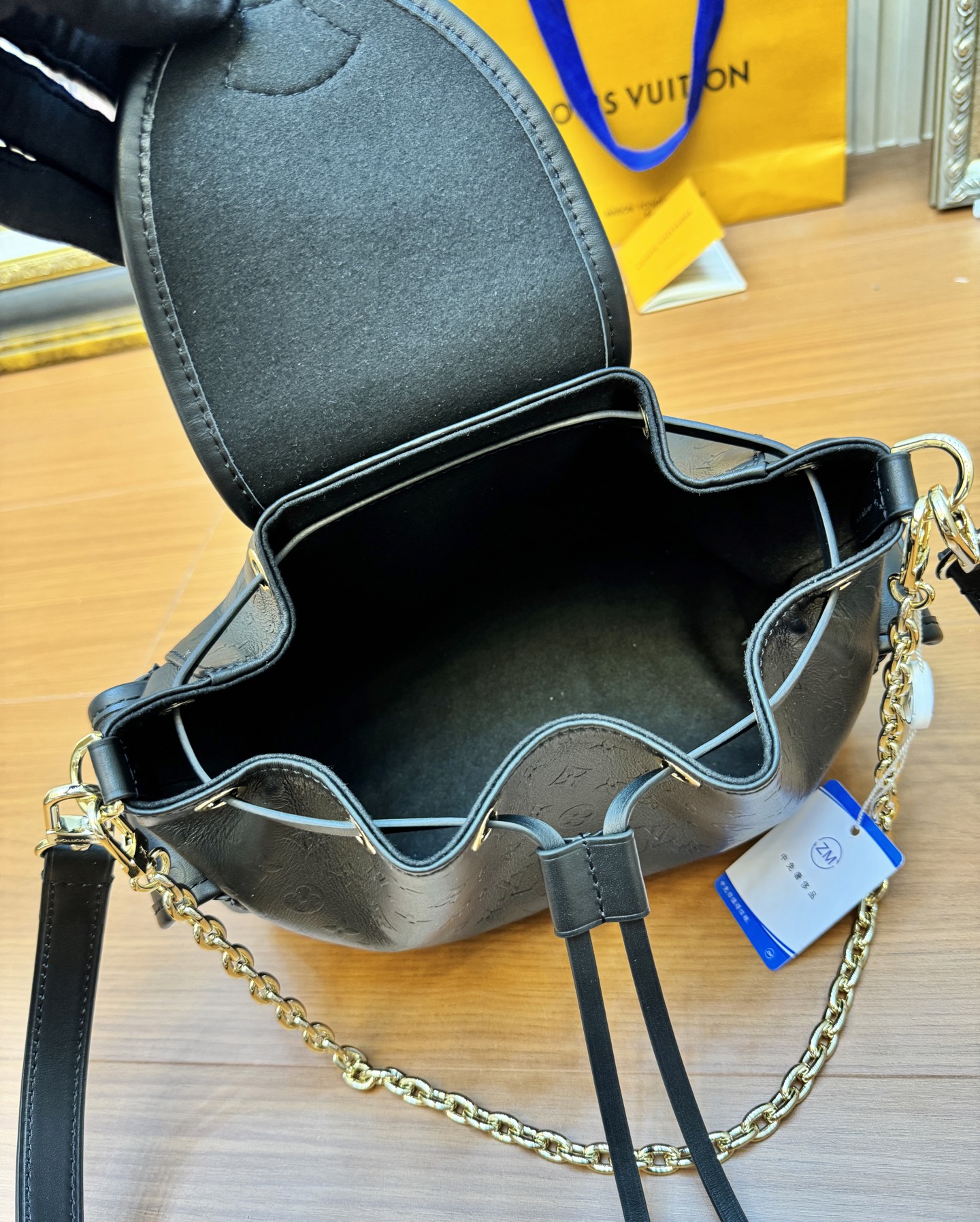 Odyssée Handbags Black Calfskin Leather M25554