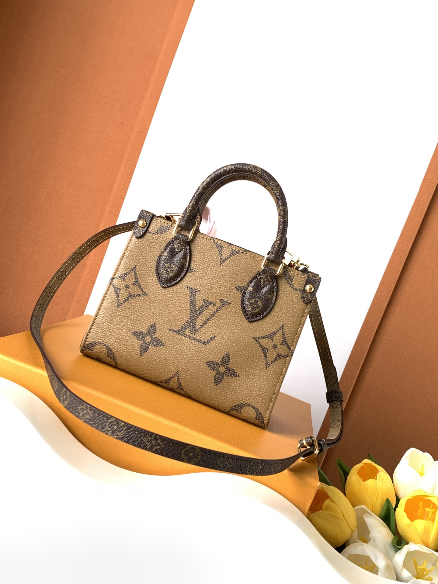Onthego Bb Monogram Reverse Tote M46839