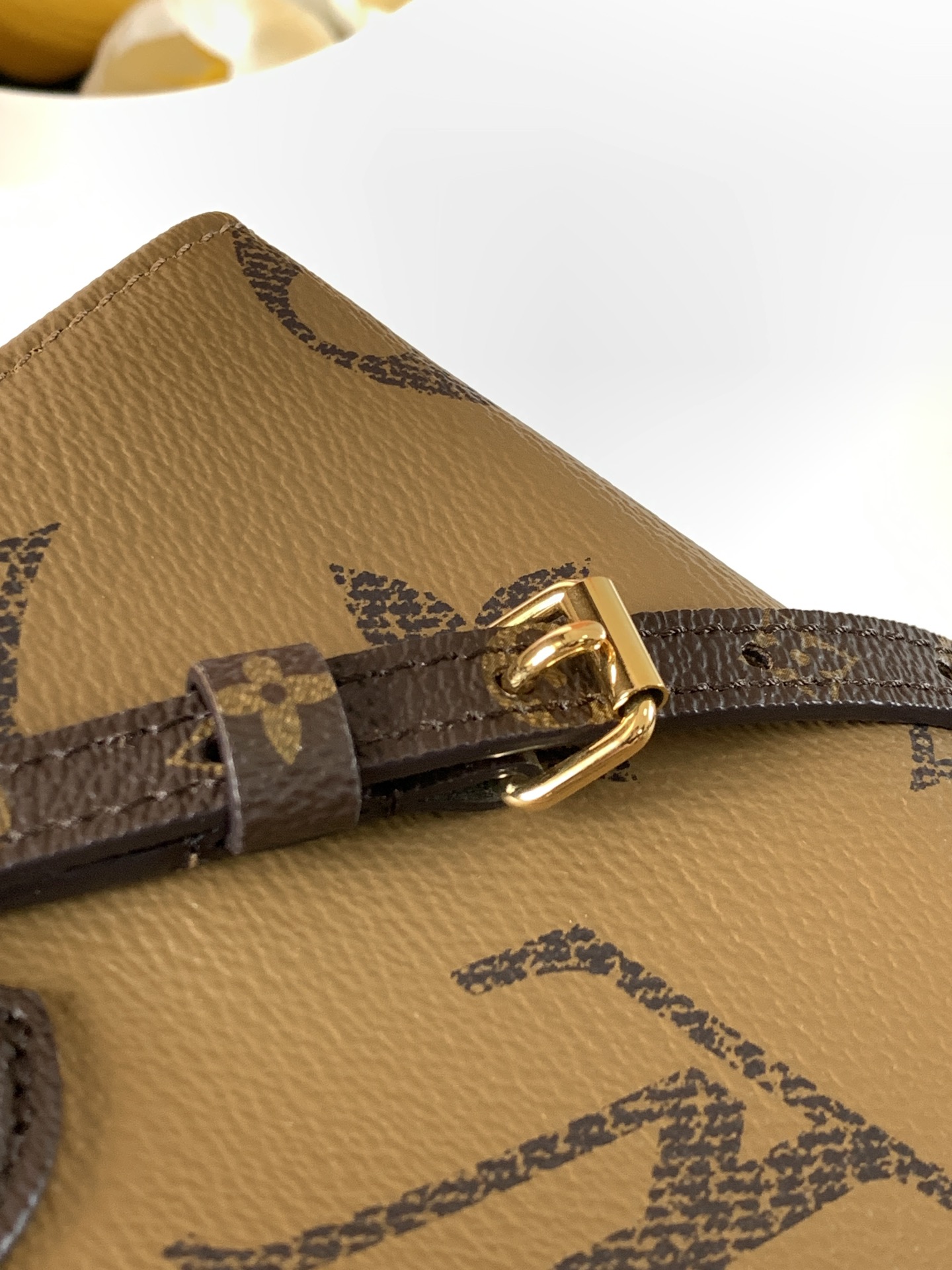 Onthego Bb Monogram Reverse Tote M46839