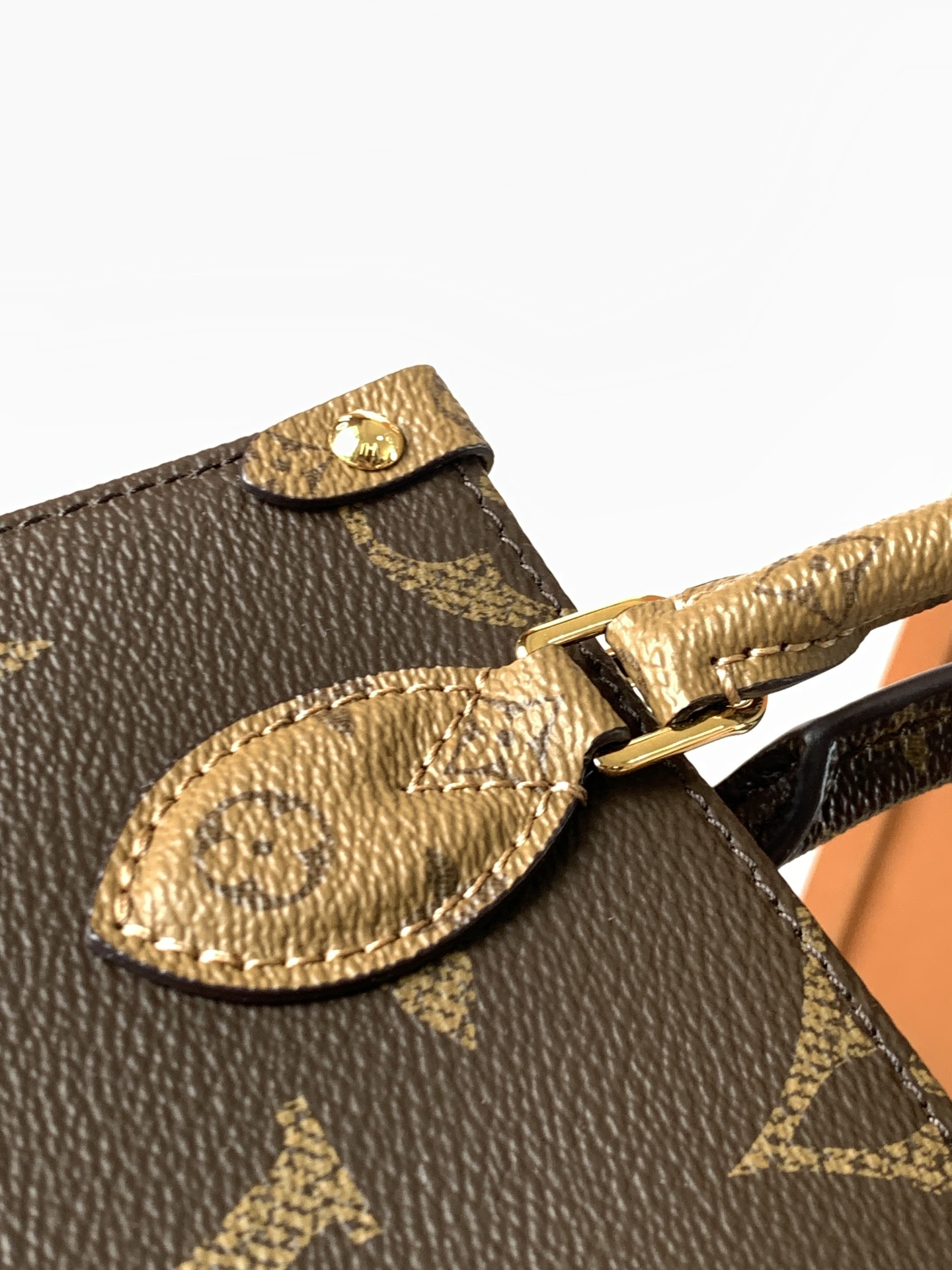 Onthego Bb Monogram Reverse Tote M46839