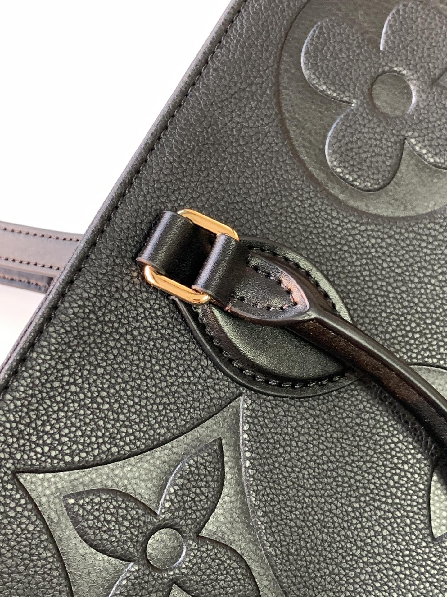 Onthego Gm Monogram Empreinte Leather Tote Black M44925