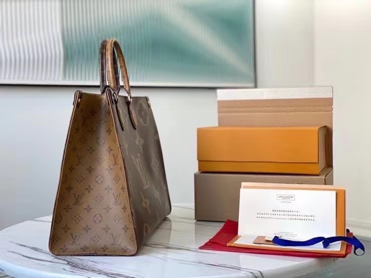 Onthego Gm Monogram Reverse Tote M45320