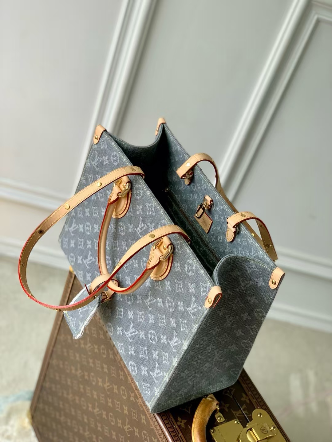 Onthego Mm Washed Gray Monogram Denim M13189