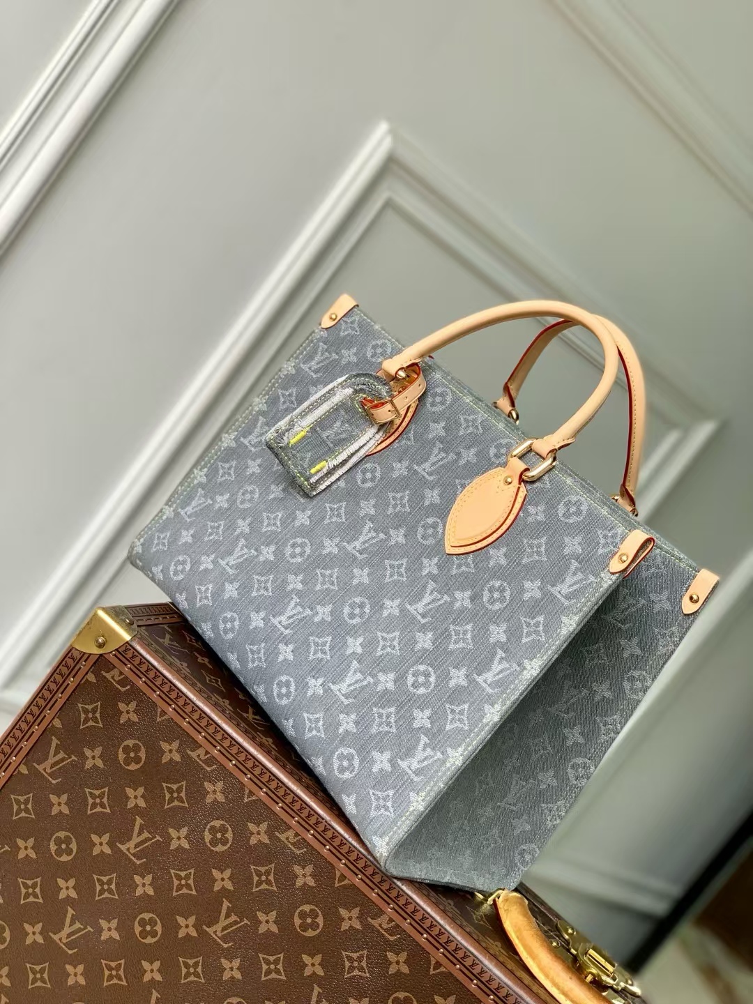 Onthego Mm Washed Gray Monogram Denim M13189