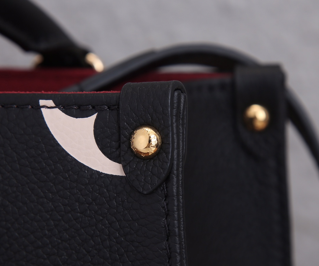 Onthego Pm Bicolor Monogram Empreinte Leather Black/Beige M45659