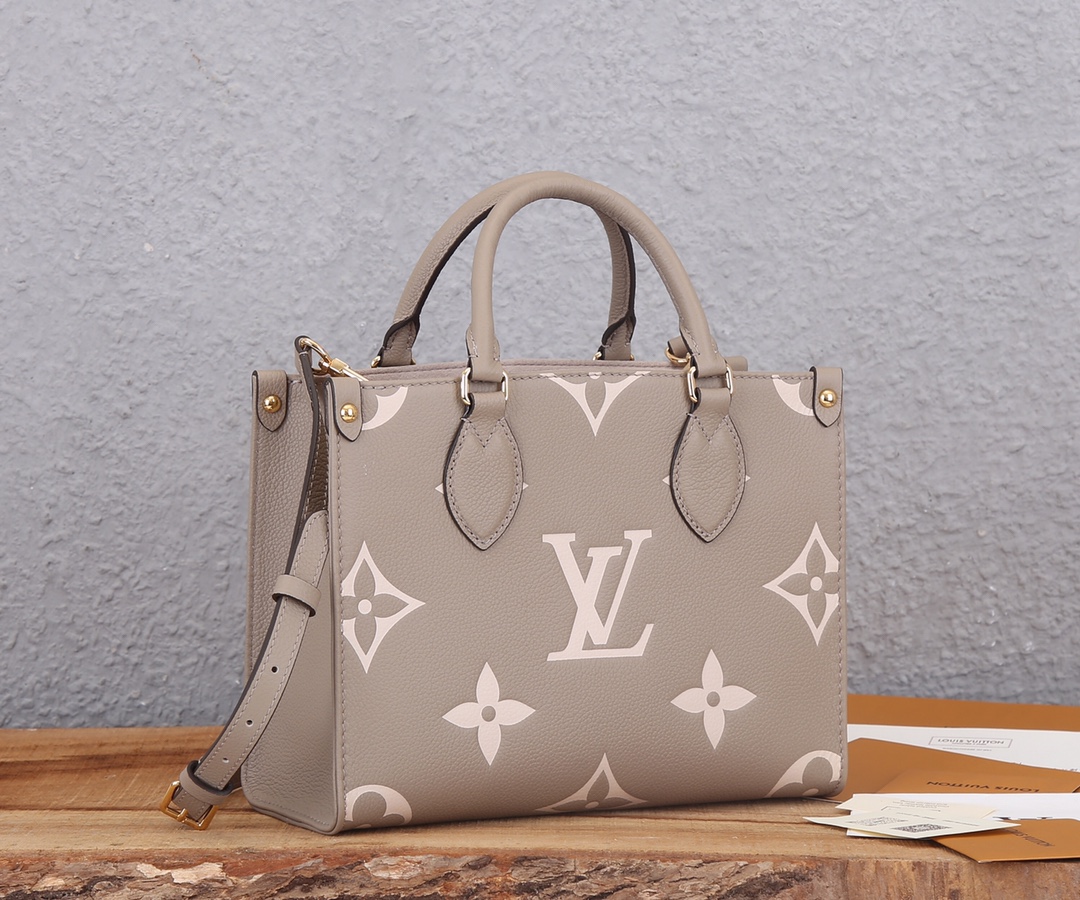 Onthego Pm Bicolor Monogram Empreinte Leather Dove/Cream M45779