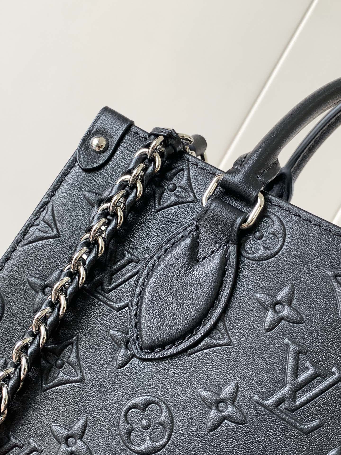 Onthego Pm Black Calf Leather M14576