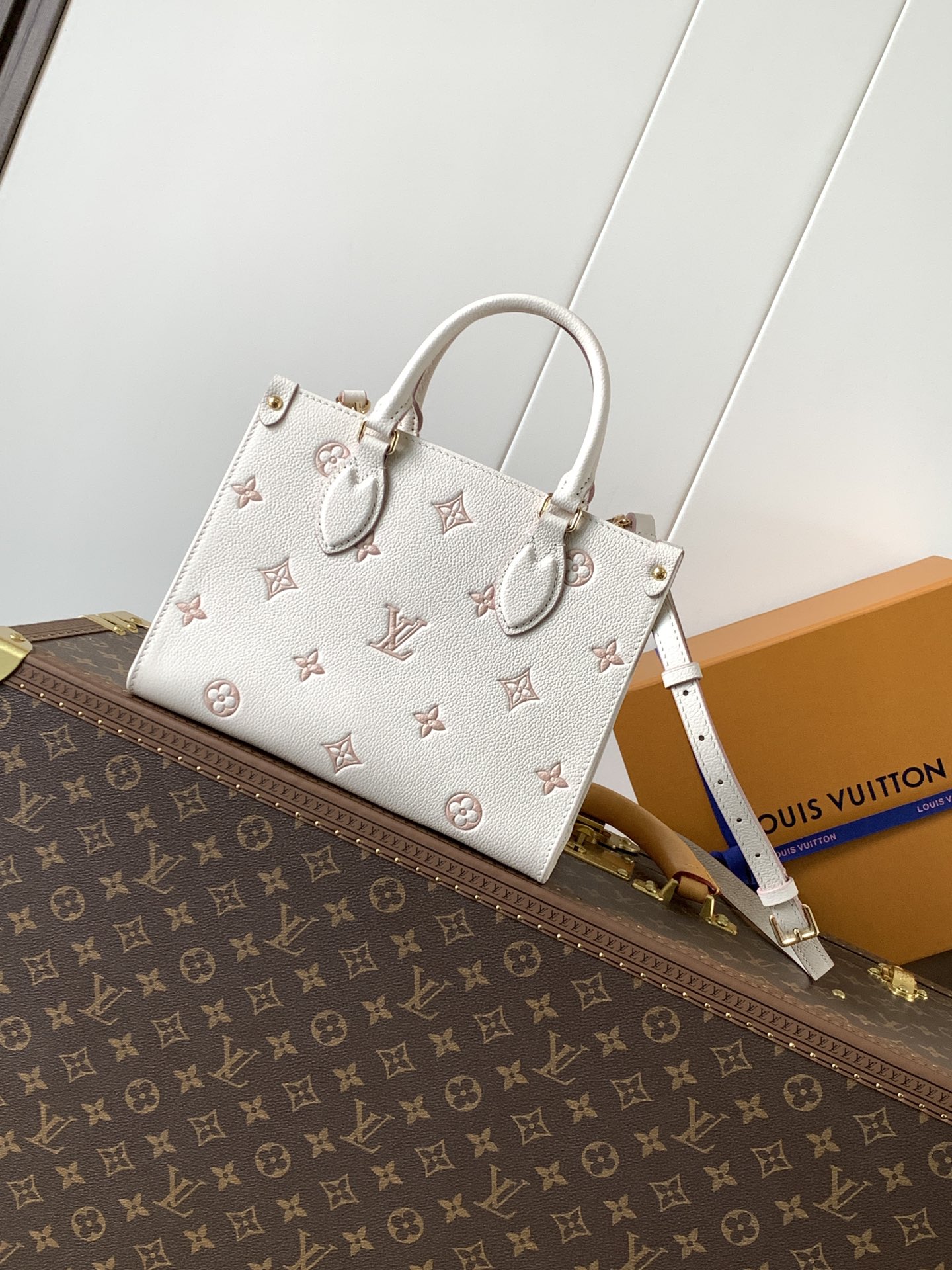 Onthego Pm Monogram Empreinte Leather Eden Tote M14403