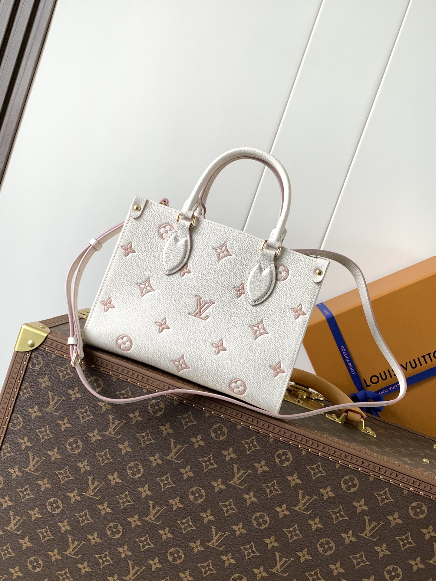 Onthego Pm Monogram Empreinte Leather Eden Tote M14403