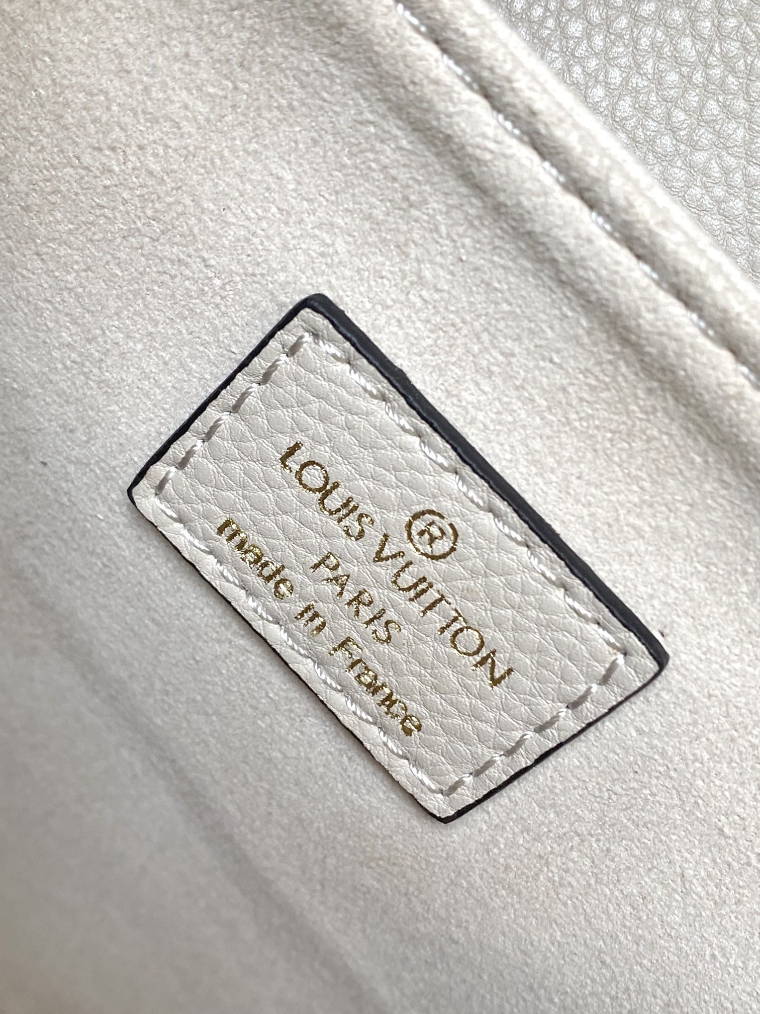 Oxford Lockme Leather Bag Greige M22792