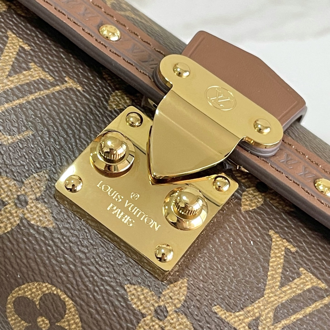 Papillon Trunk Monogram M57835