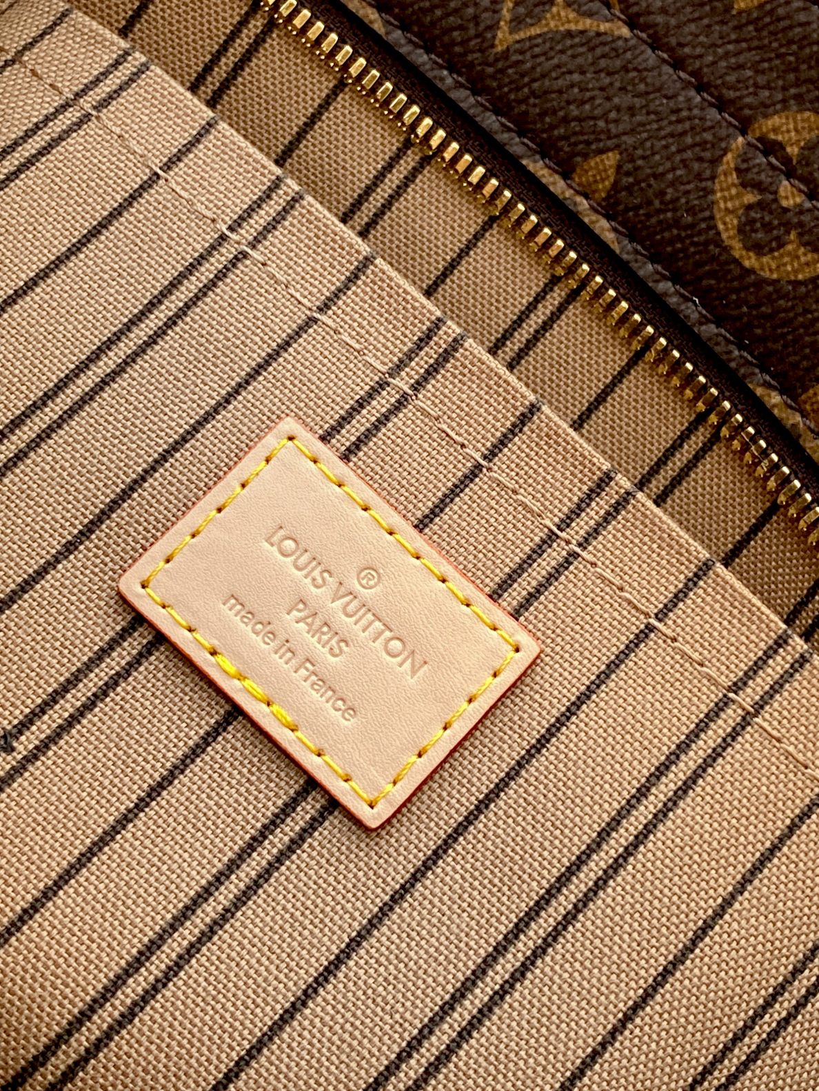 Piano Handbags Monogram M12095