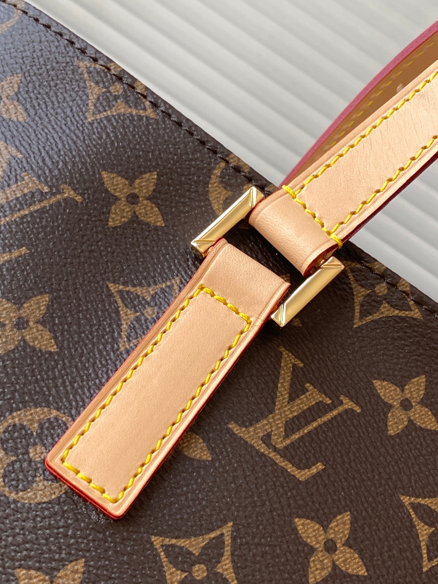 Piano Handbags Monogram M12095