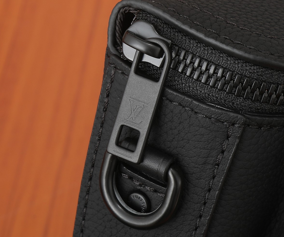 Pilot Wearable Wallet Noir M83563