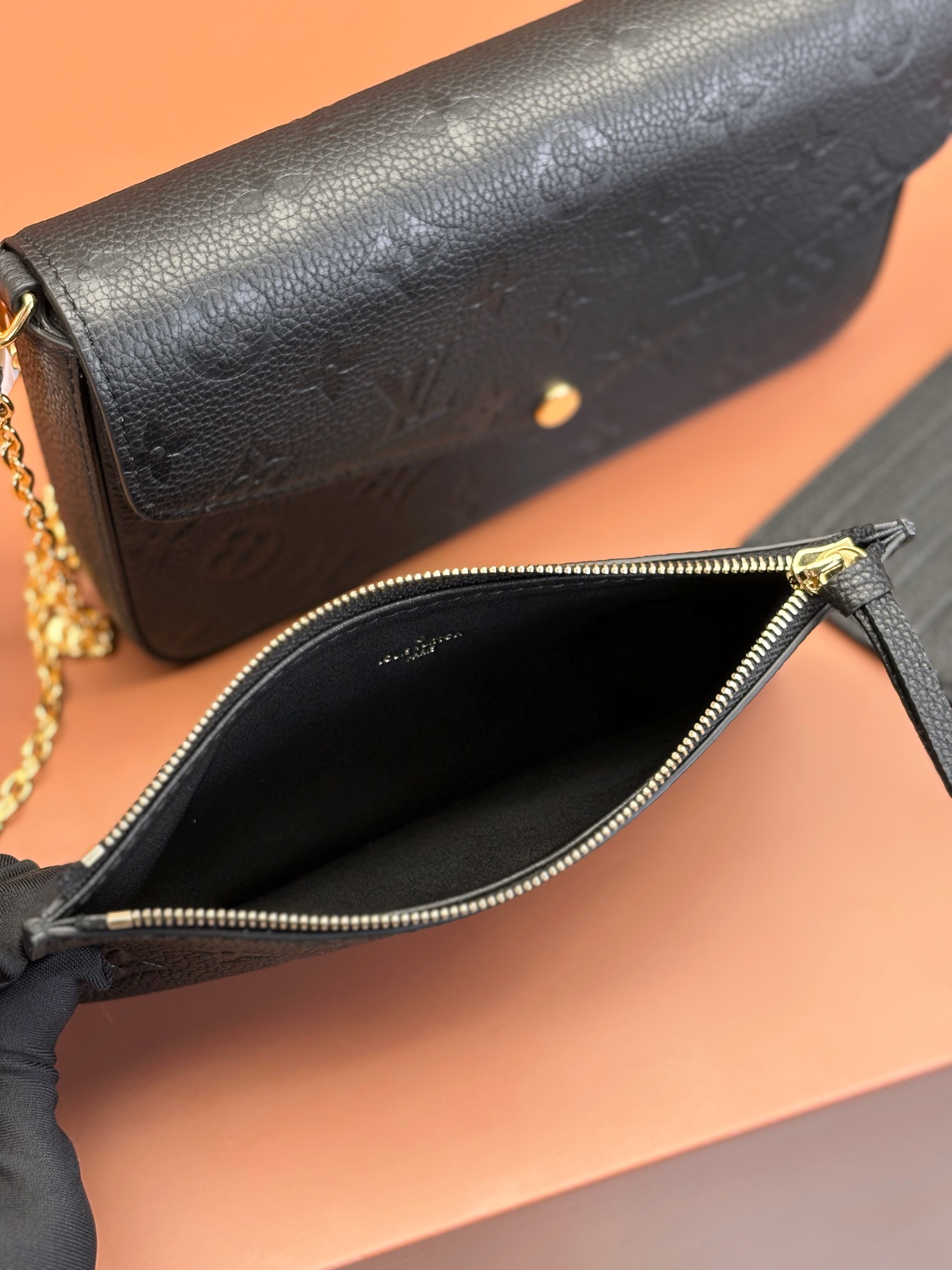 Pochette Félicie Monogram Empreinte Leather Black M82477
