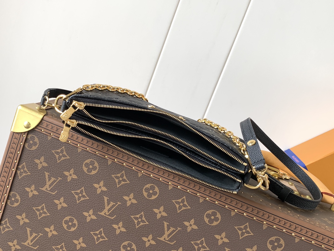 Pochette Liv Monogram Empreinte Leather Bag Black M83301