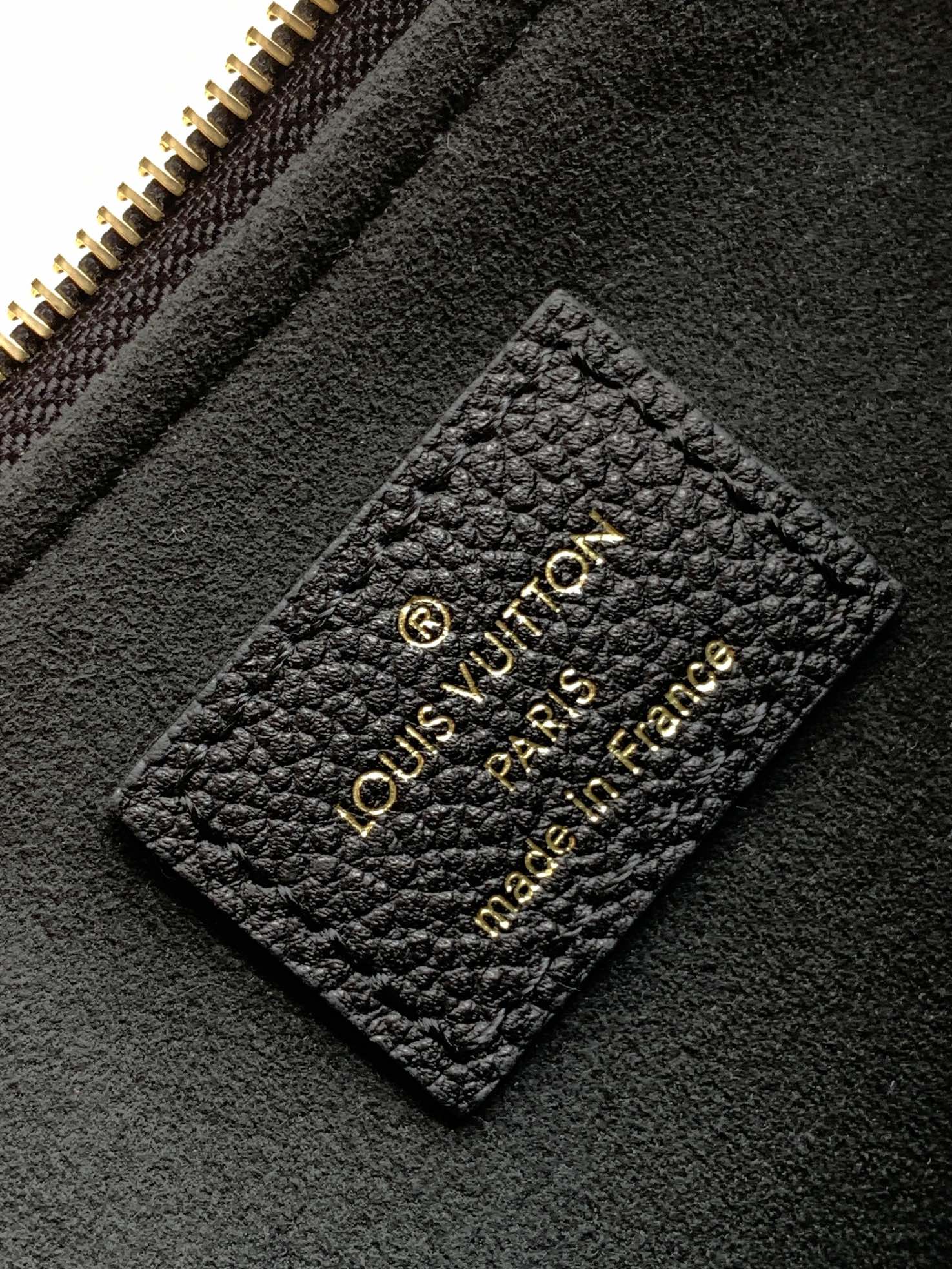 Pochette Liv Monogram Empreinte Leather Bag Black M83301