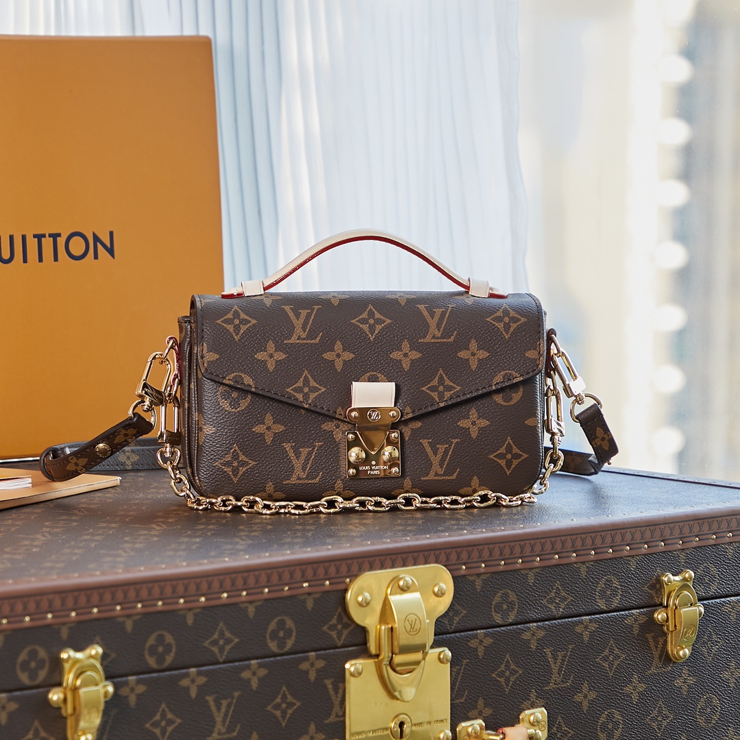 Pochette Métis East West Bag Monogram M46279
