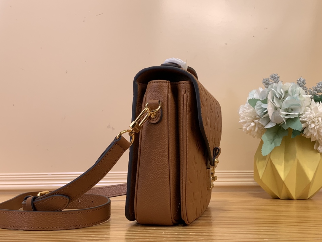 Pochette Métis Monogram Empreinte Leather Cognac M12711