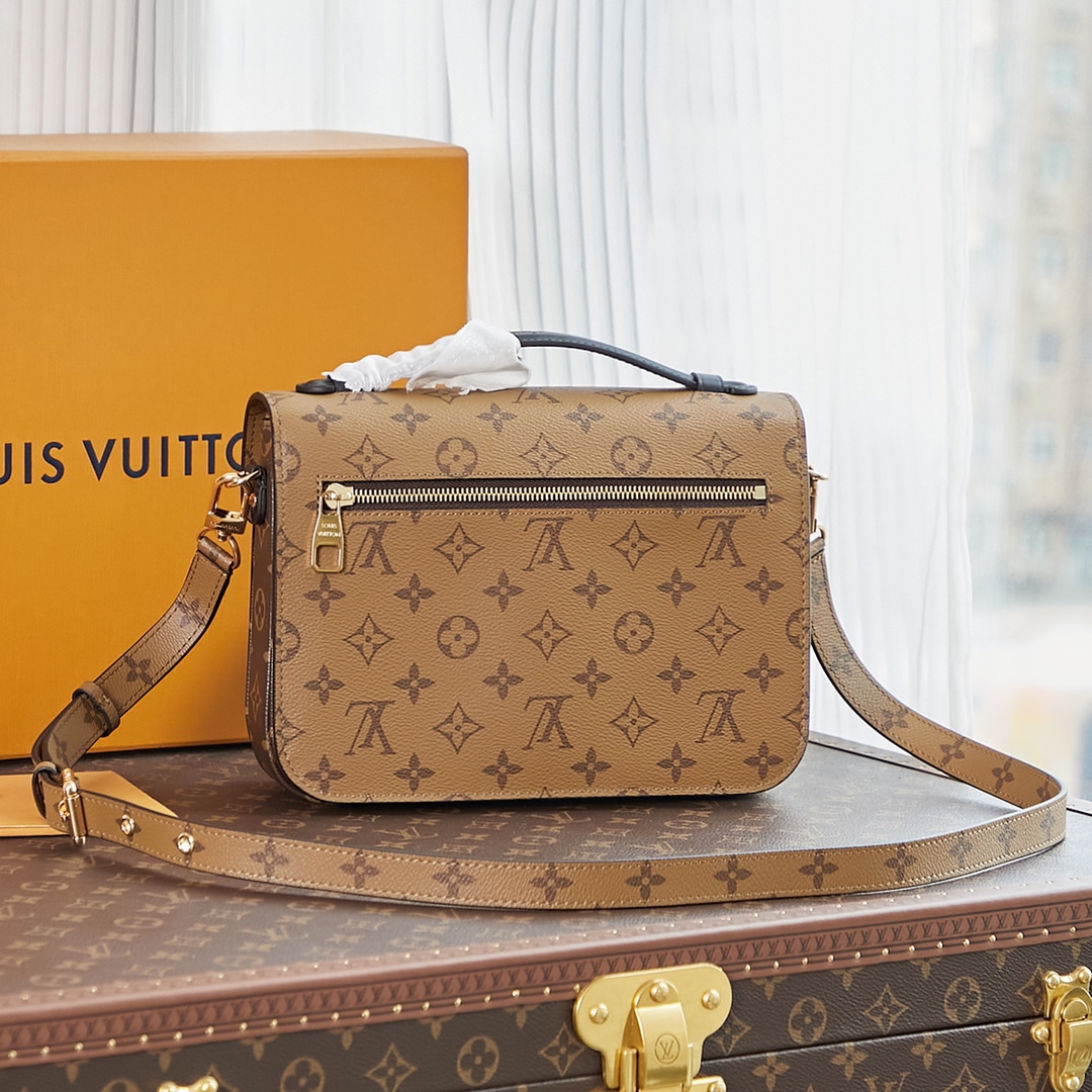 Pochette Métis Monogram Reverse Bag M44876
