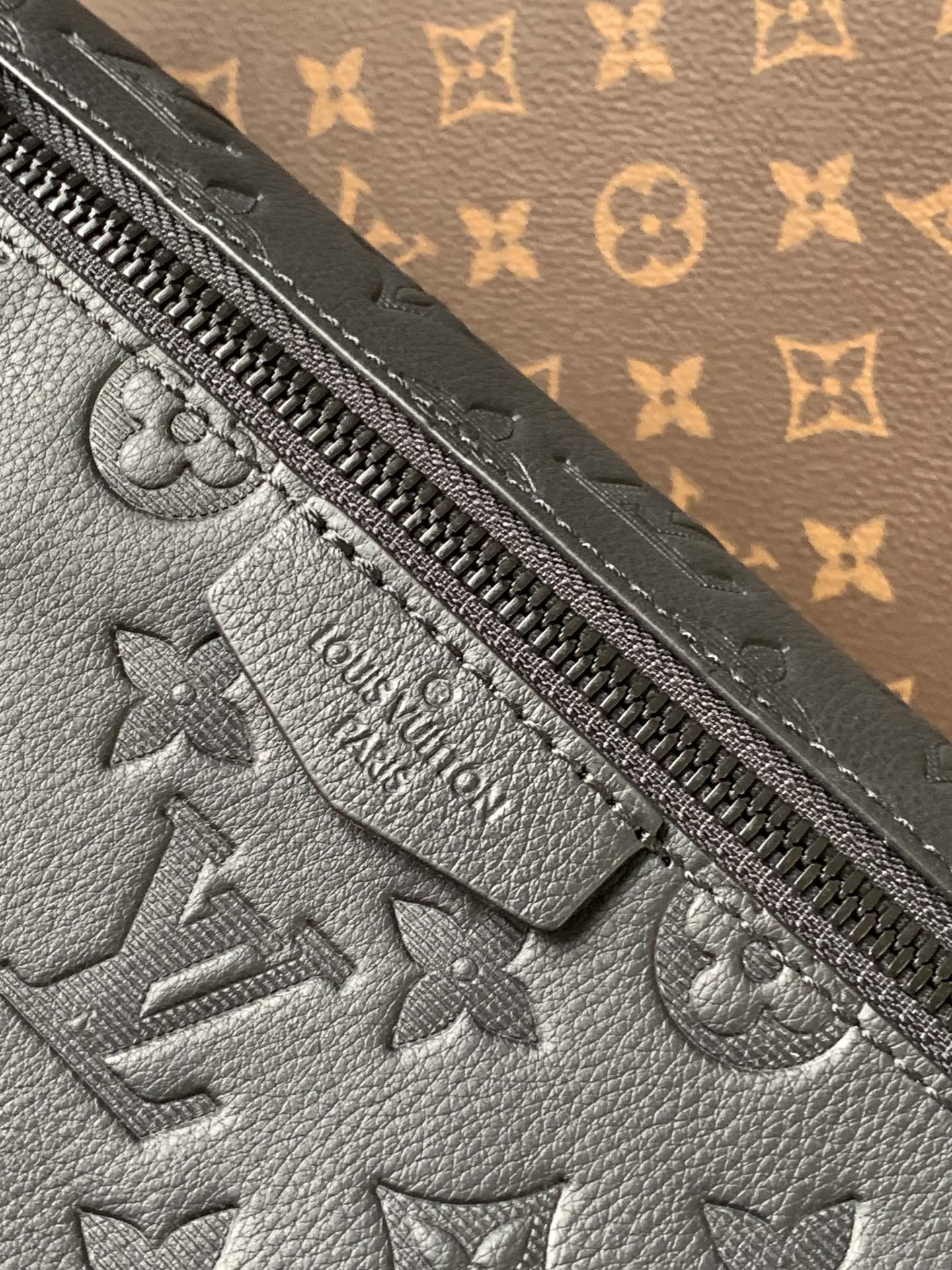 Pulse Messenger Bag G65 Black Monogram Shadow M14874