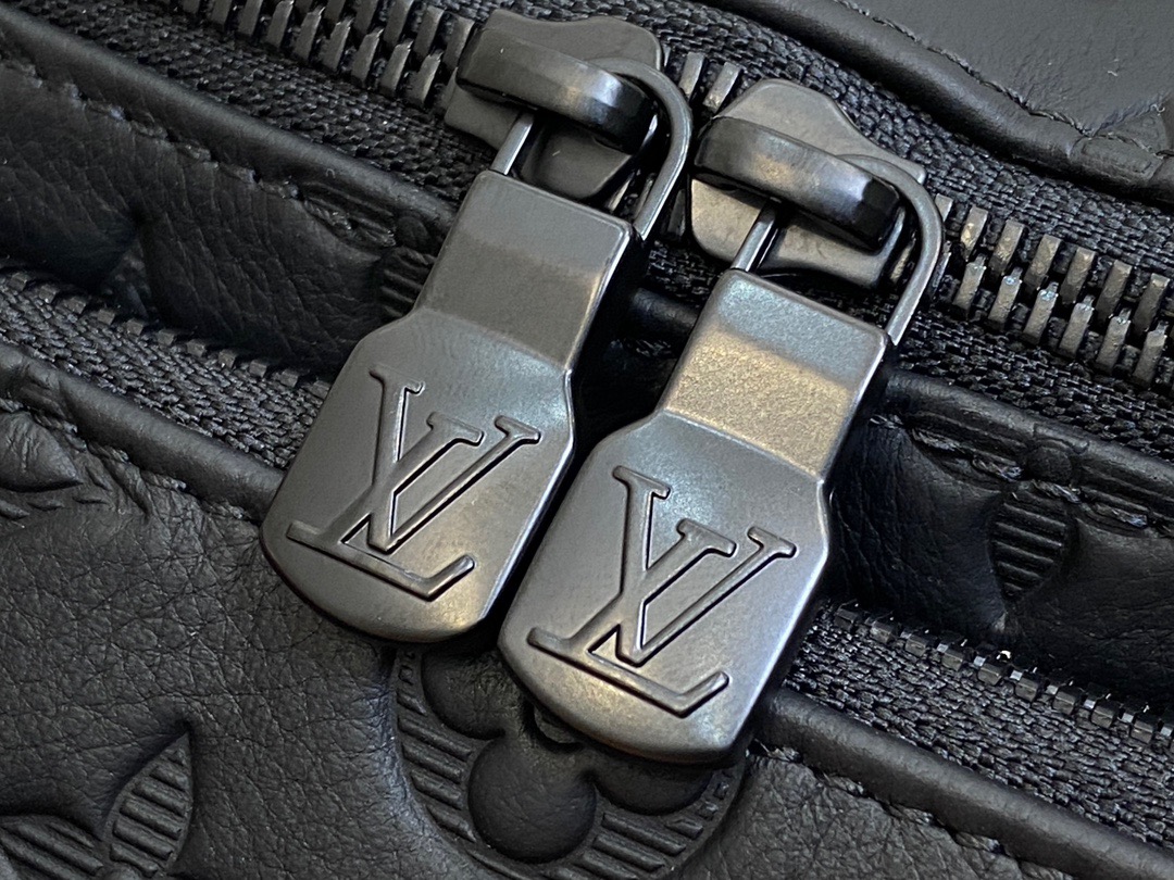 Rush Bumbag G65 Black Monogram Shadow Calfskin Leather M47058