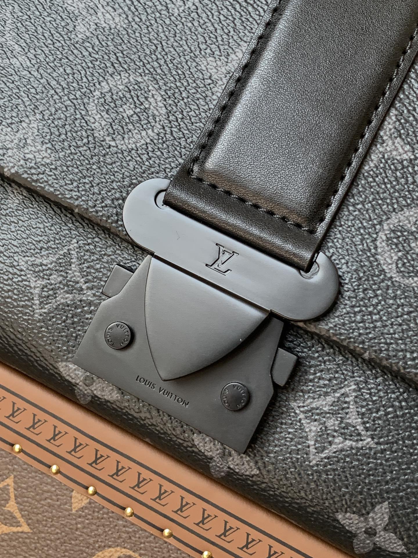 S-Cape Messenger Bag Black Monogram Eclipse M46794