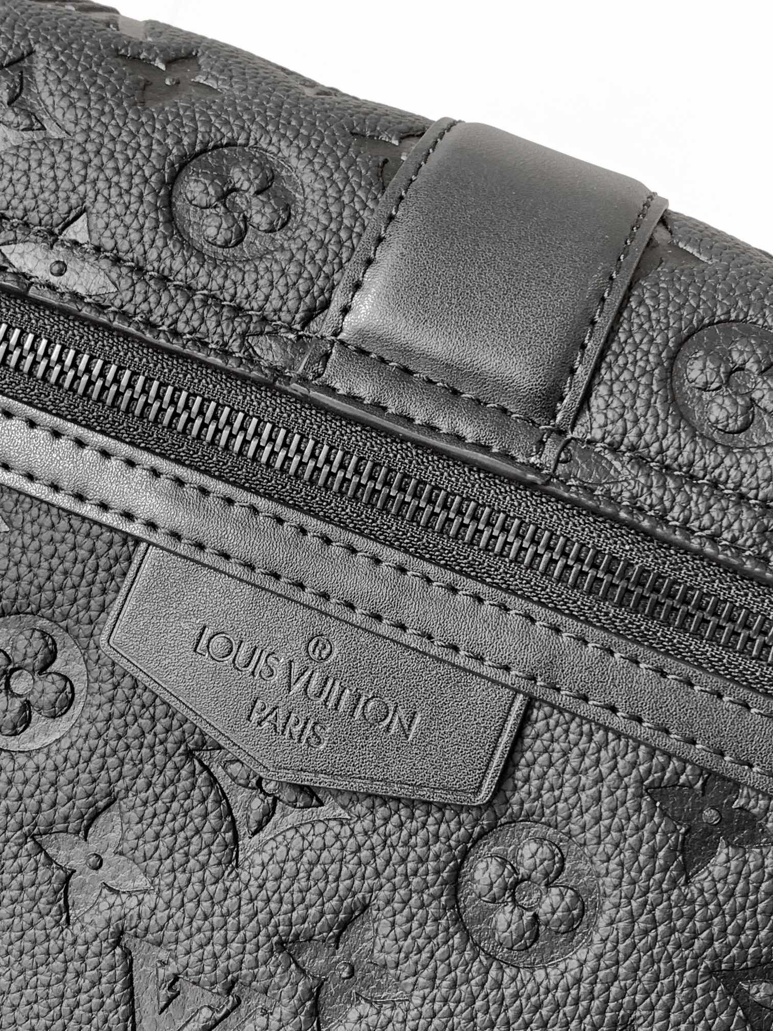 S-Cape Messenger Bag Black Monogram Taurillon M23741