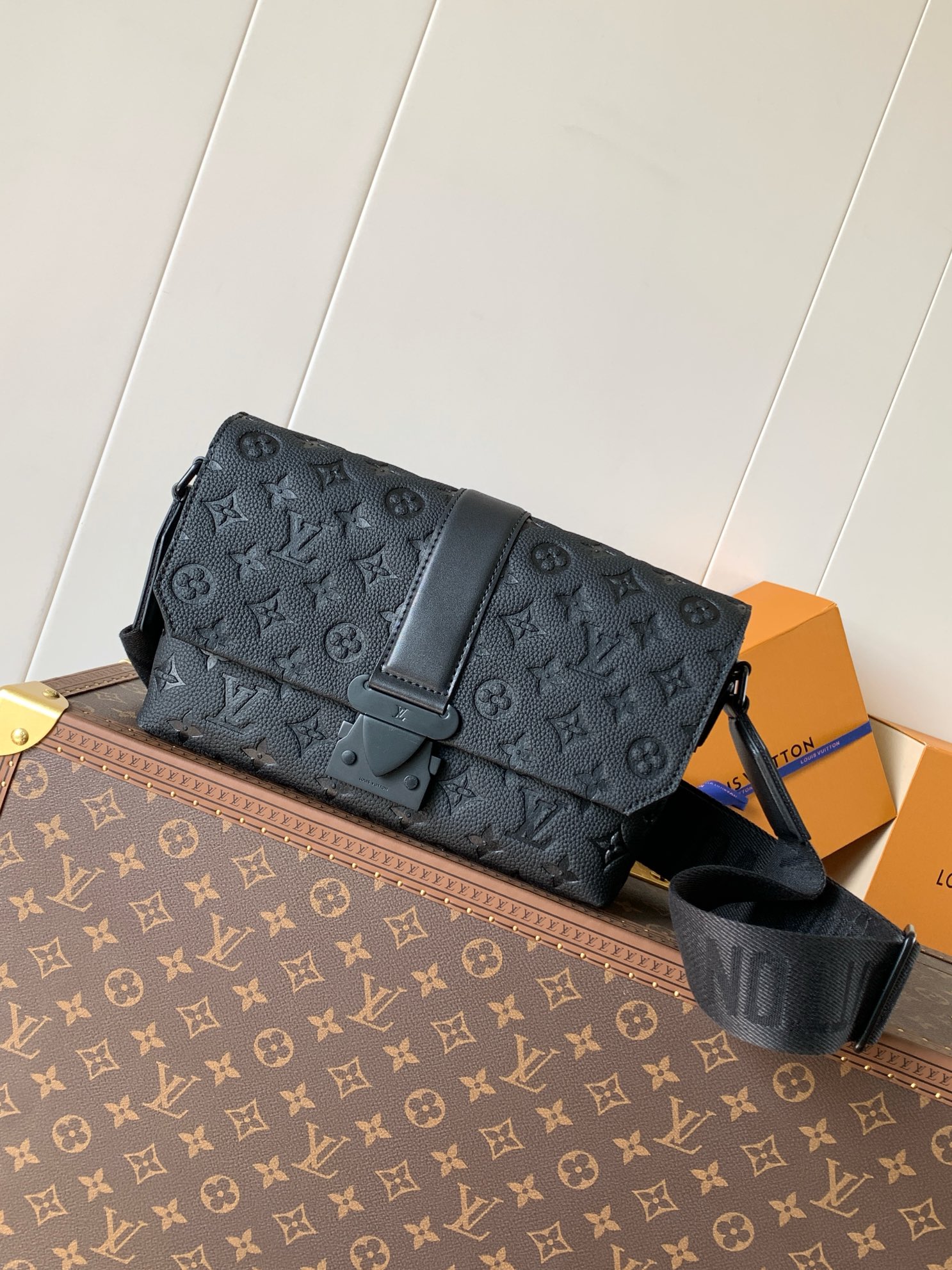 S-Cape Messenger Bag Black Monogram Taurillon M23741