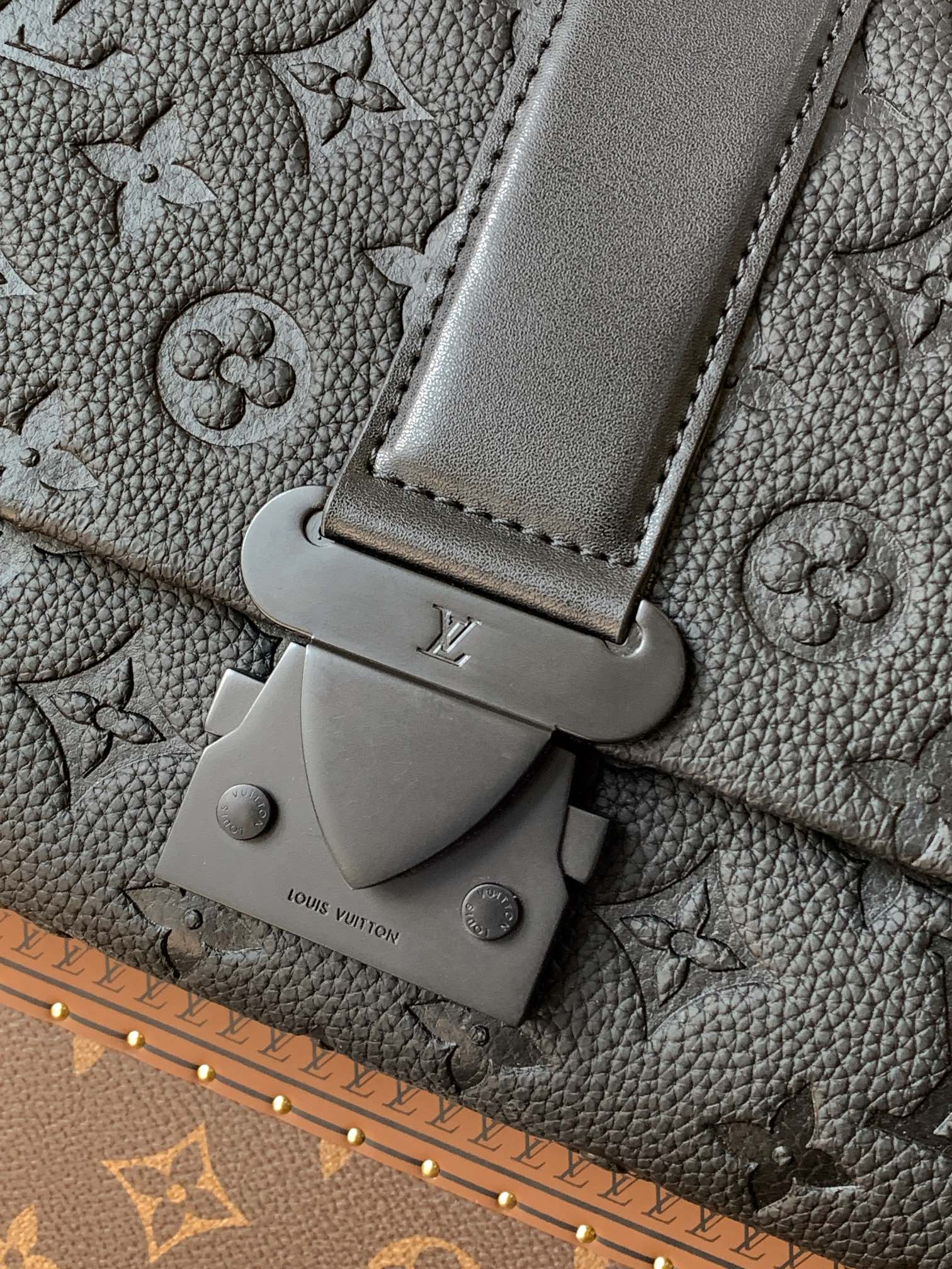 S-Cape Messenger Bag Black Monogram Taurillon M23741
