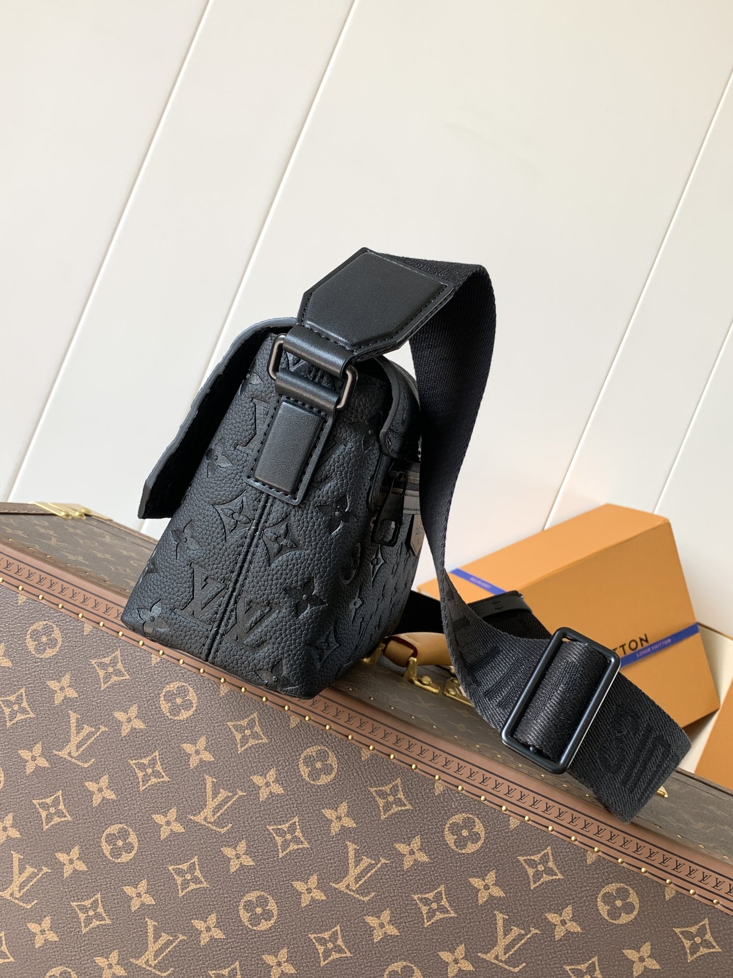 S-Cape Messenger Bag Black Monogram Taurillon M23741