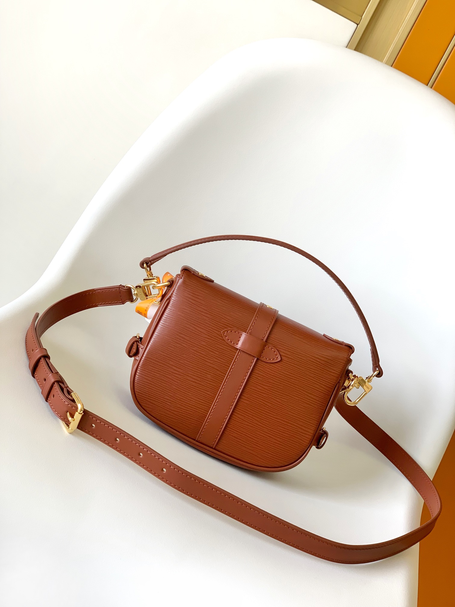 Saumur Bb Bag Epi Leather Cognac M23470